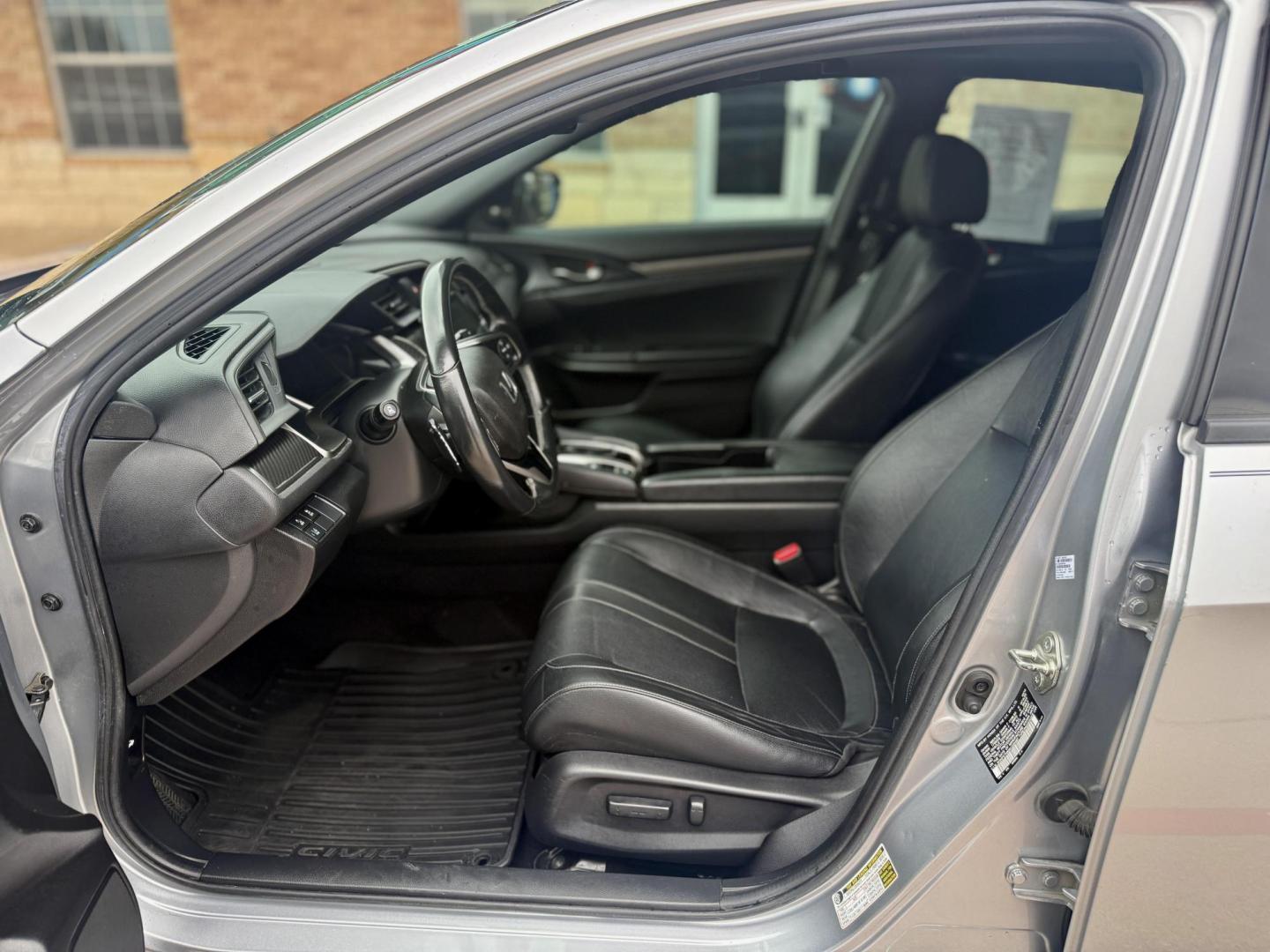 2019 Crystal Black Pearl /Black, leather Black/Ivory, leather Honda Civic 67001 (SHHFK7H90KU) with an 1.5L L4 DOHC 16V engine, Continuously Variable Transmission transmission, located at 2401 E Main St., Grand Prairie, TX, 75050, (972) 262-4440, 32.748981, -96.969643 - Photo#12