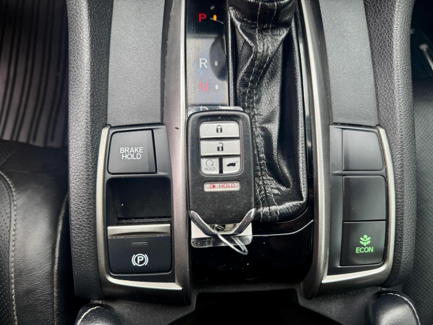 2019 Crystal Black Pearl /Black, leather Black/Ivory, leather Honda Civic 67001 (SHHFK7H90KU) with an 1.5L L4 DOHC 16V engine, Continuously Variable Transmission transmission, located at 2401 E Main St., Grand Prairie, TX, 75050, (972) 262-4440, 32.748981, -96.969643 - Photo#17