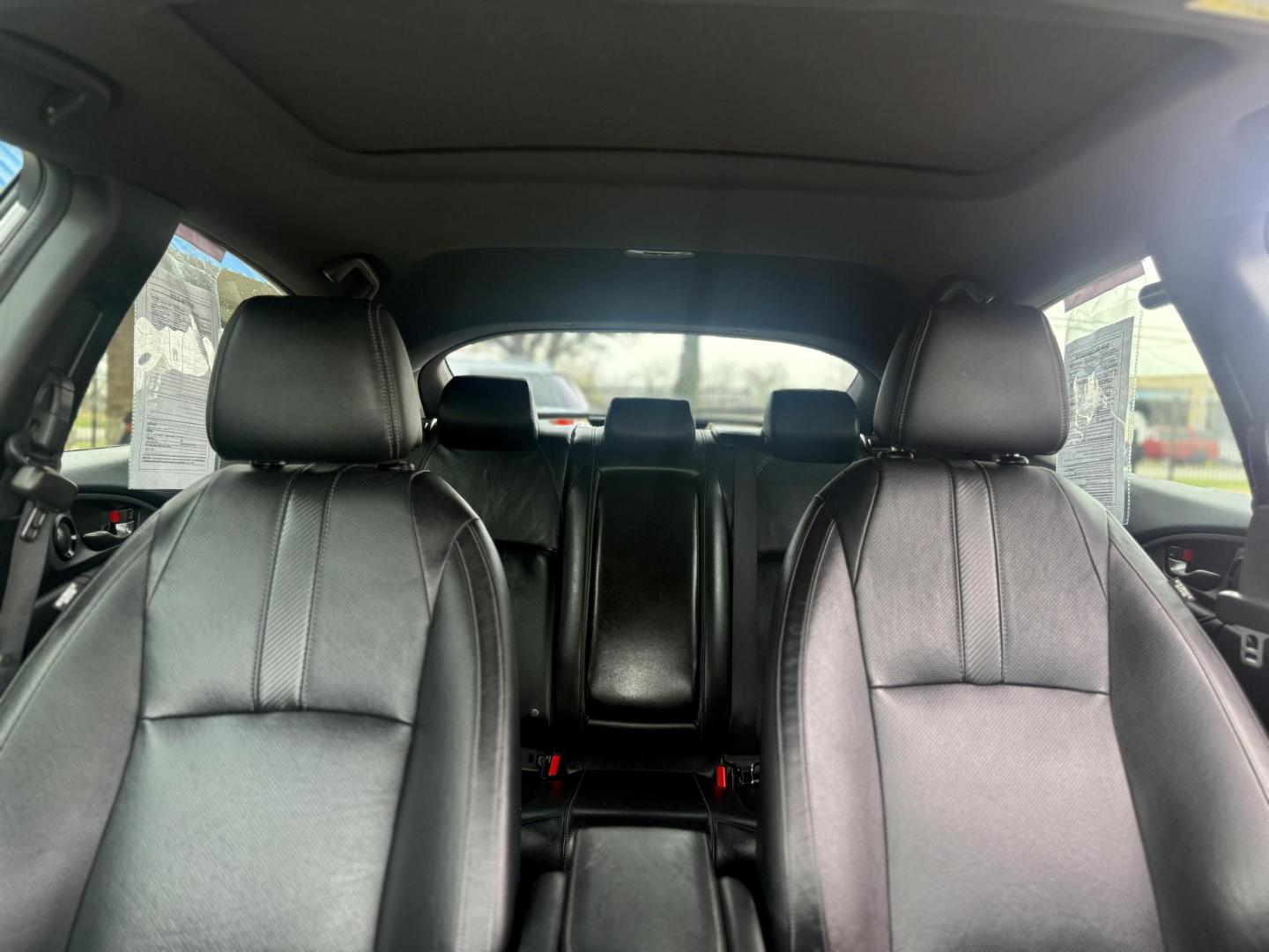 2019 Crystal Black Pearl /Black, leather Black/Ivory, leather Honda Civic 67001 (SHHFK7H90KU) with an 1.5L L4 DOHC 16V engine, Continuously Variable Transmission transmission, located at 2401 E Main St., Grand Prairie, TX, 75050, (972) 262-4440, 32.748981, -96.969643 - Photo#20