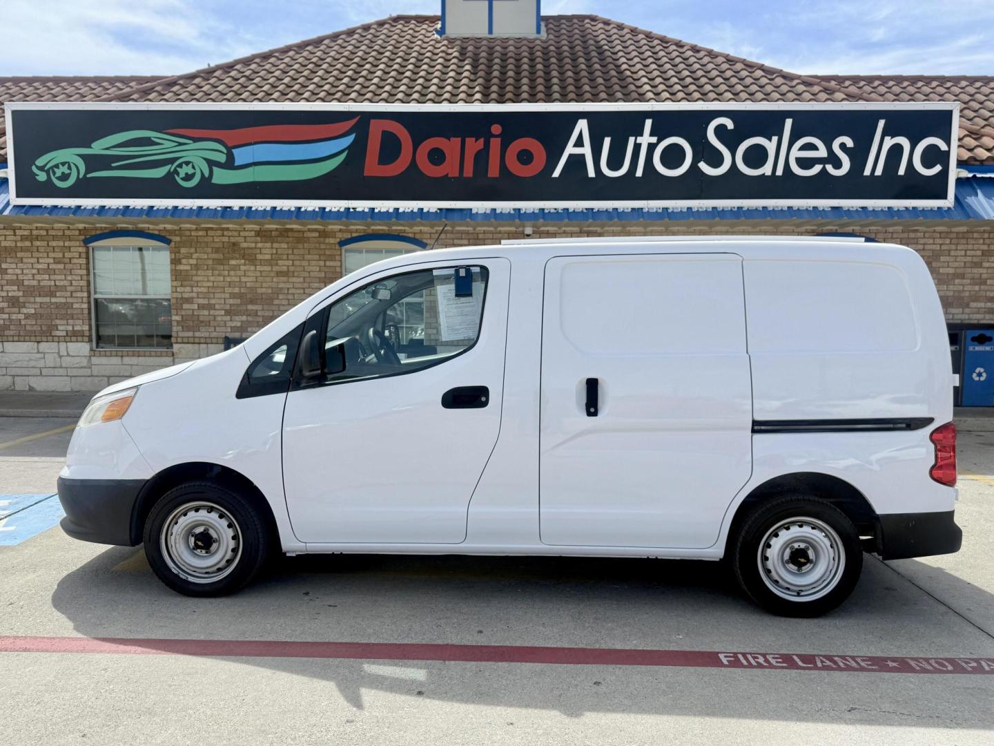 2015 Designer White /Medium Pewter Chevrolet City Express 49816 (3N63M0ZN2FK) with an 2.0L L4 DOHC 16V engine, Continuously Variable Transmission transmission, located at 2401 E Main St., Grand Prairie, TX, 75050, (972) 262-4440, 32.748981, -96.969643 - Photo#11