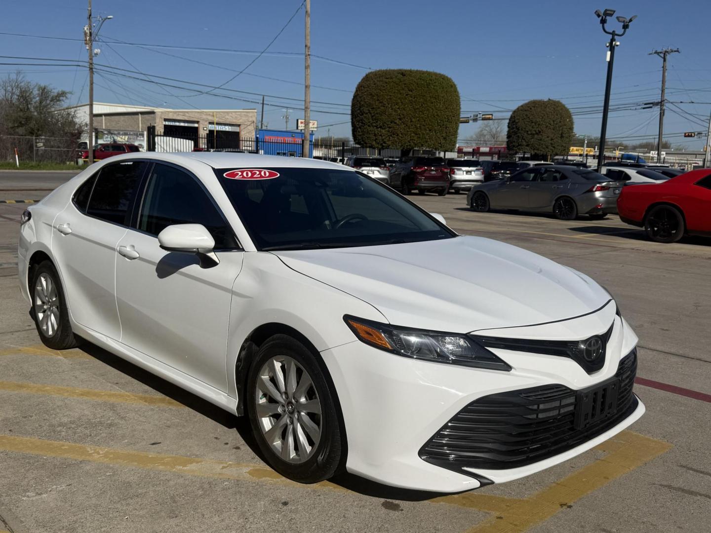 2020 Super White /Ash, cloth Black, cloth Macadamia, cloth Toyota Camry 72328 (4T1C11AK9LU) with an 2.5L L4 DOHC 16V engine, 8-Speed Automatic transmission, located at 2401 E Main St., Grand Prairie, TX, 75050, (972) 262-4440, 32.748981, -96.969643 - Photo#11