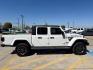 2020 No data /No data Jeep Gladiator 69895 (1C6HJTFG0LL) with an 3.6L V6 DOHC 24V engine, 6-Speed Manual transmission, located at 2401 E Main St., Grand Prairie, TX, 75050, (972) 262-4440, 32.748981, -96.969643 - Photo#5