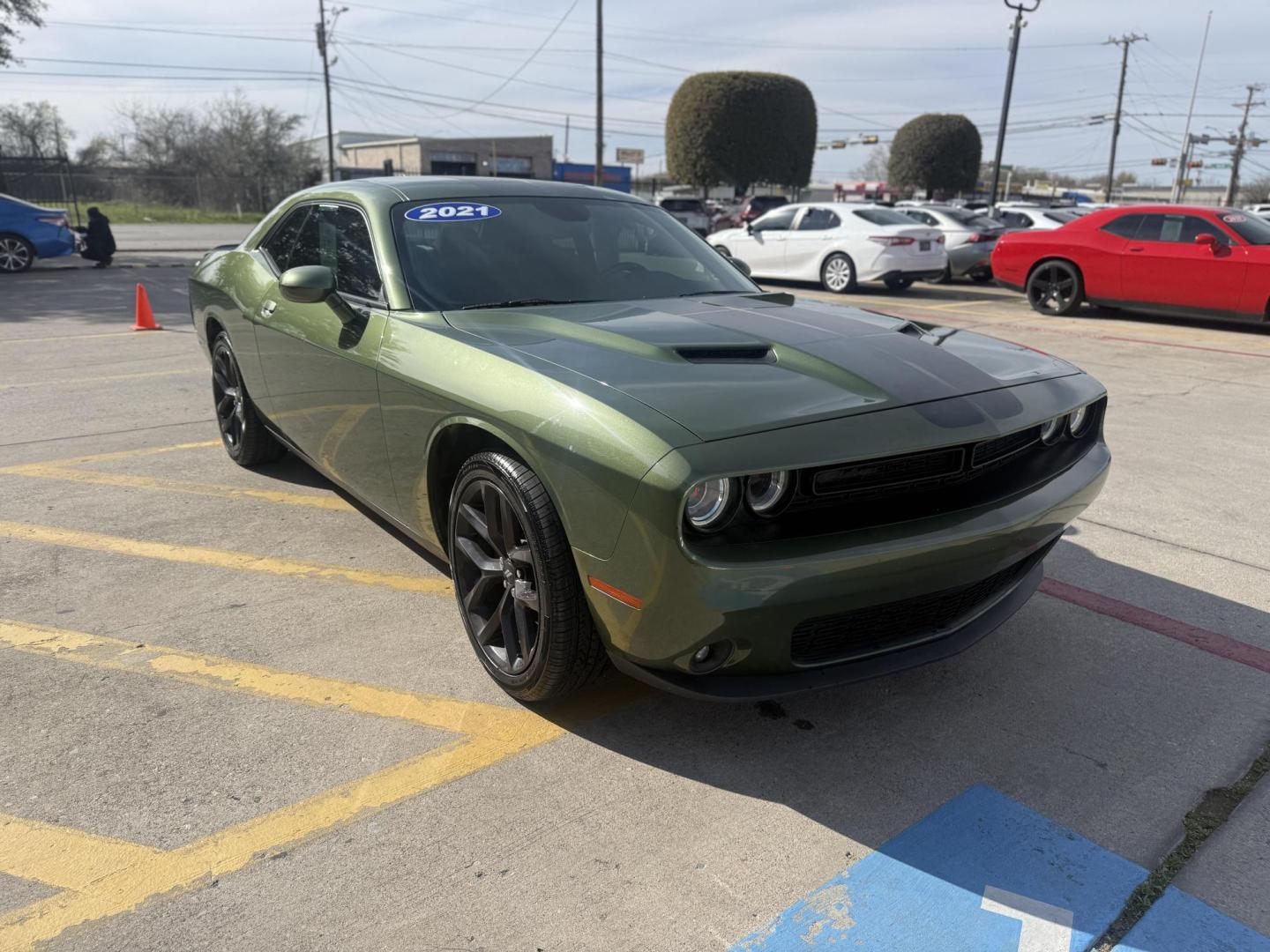 2021 F8 Green /Black, cloth Black, premium leather Black/Caramel, Dodge Challenger 74813 (2C3CDZAG4MH) with an 3.6L V6 DOHC 24V engine, 8-Speed Automatic transmission, located at 2401 E Main St., Grand Prairie, TX, 75050, (972) 262-4440, 32.748981, -96.969643 - Photo#6