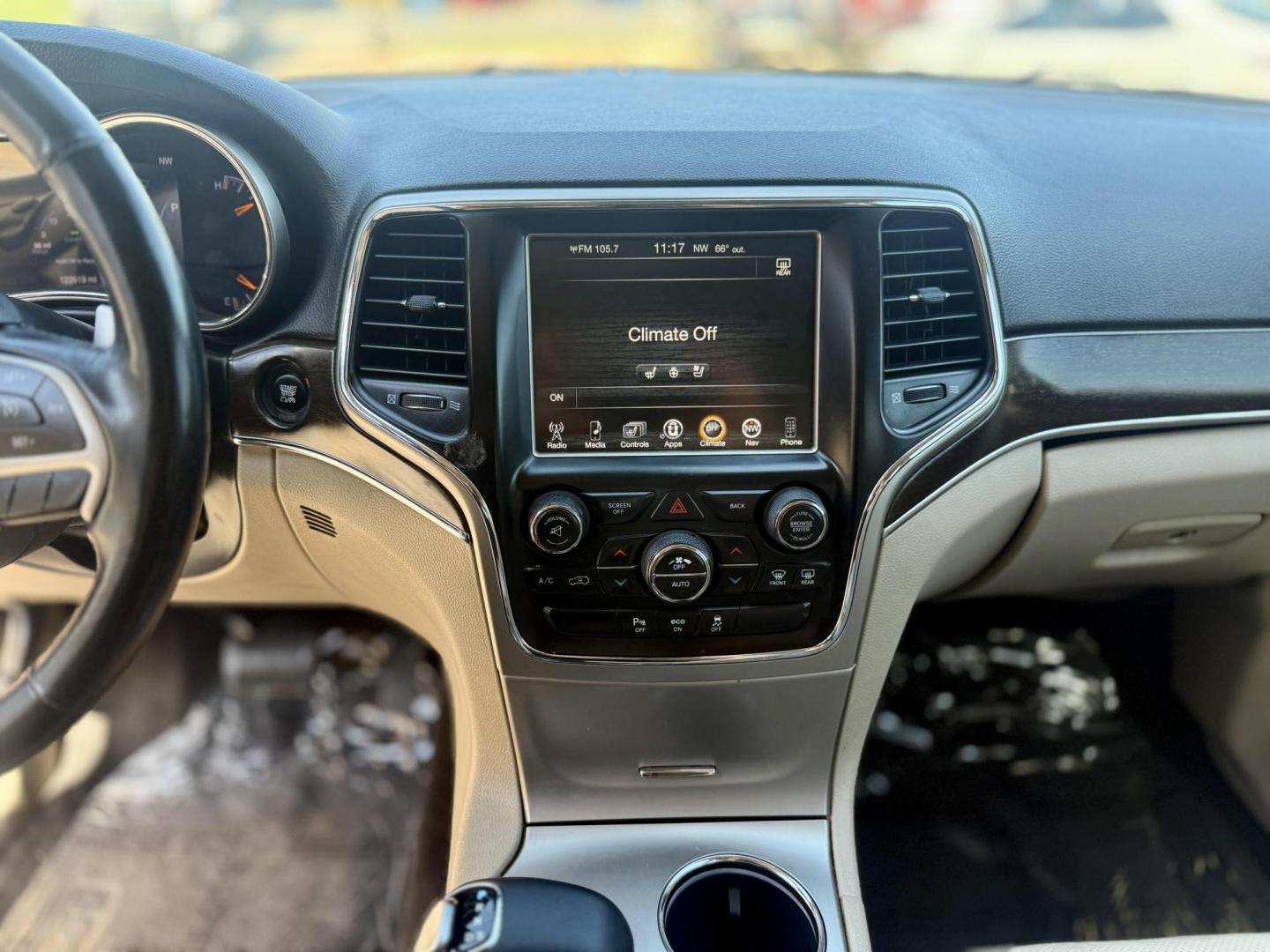 2015 Dp Cherry Red Crystal PC /Black Light Frost Beige/Black Jeep Grand Cherokee 50287 (1C4RJFBG3FC) with an 3.6L V6 DOHC 24V engine, 8-Speed Automatic transmission, located at 2401 E Main St., Grand Prairie, TX, 75050, (972) 262-4440, 32.748981, -96.969643 - Photo#16