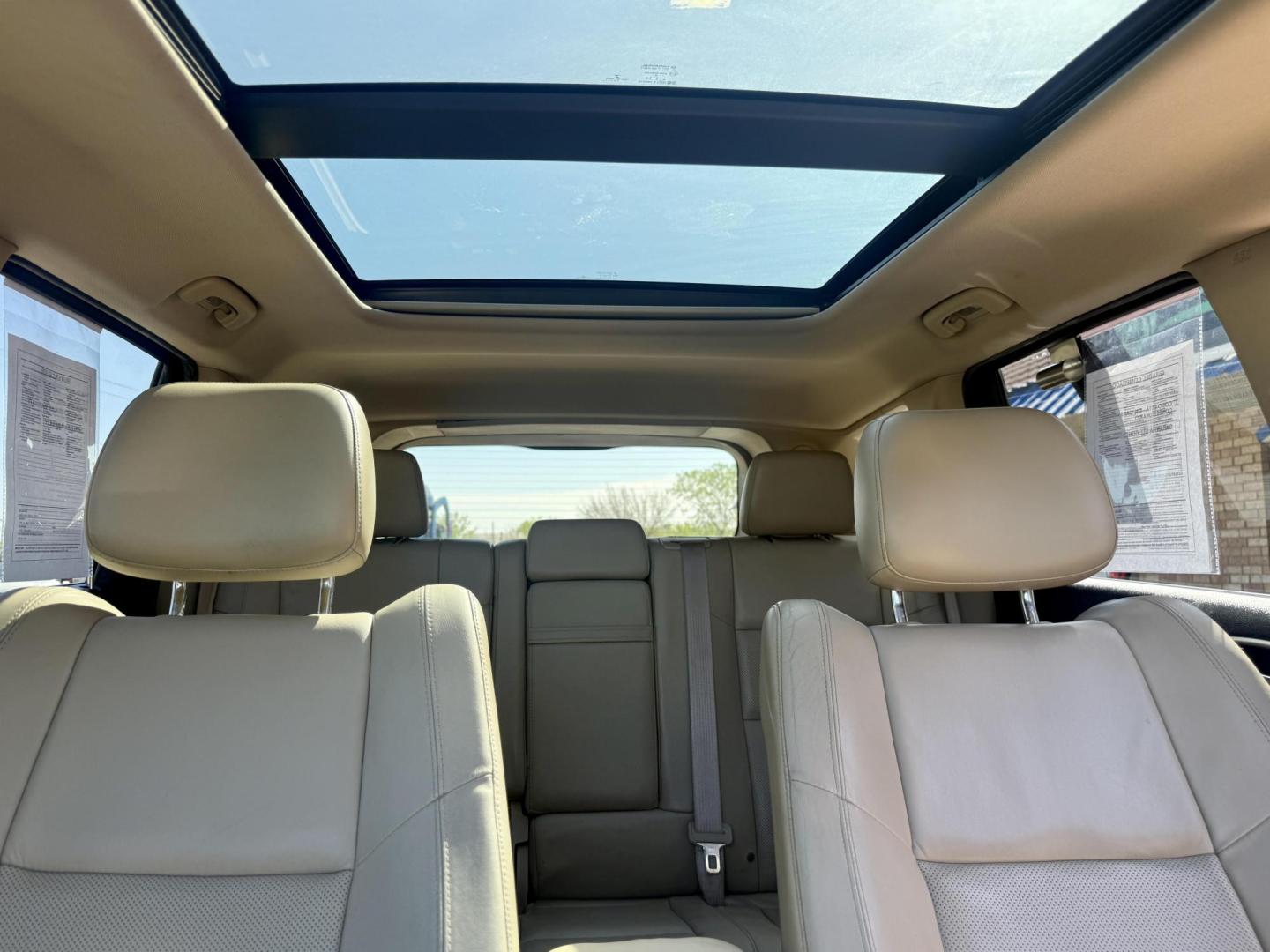 2015 Dp Cherry Red Crystal PC /Black Light Frost Beige/Black Jeep Grand Cherokee 50287 (1C4RJFBG3FC) with an 3.6L V6 DOHC 24V engine, 8-Speed Automatic transmission, located at 2401 E Main St., Grand Prairie, TX, 75050, (972) 262-4440, 32.748981, -96.969643 - Photo#19