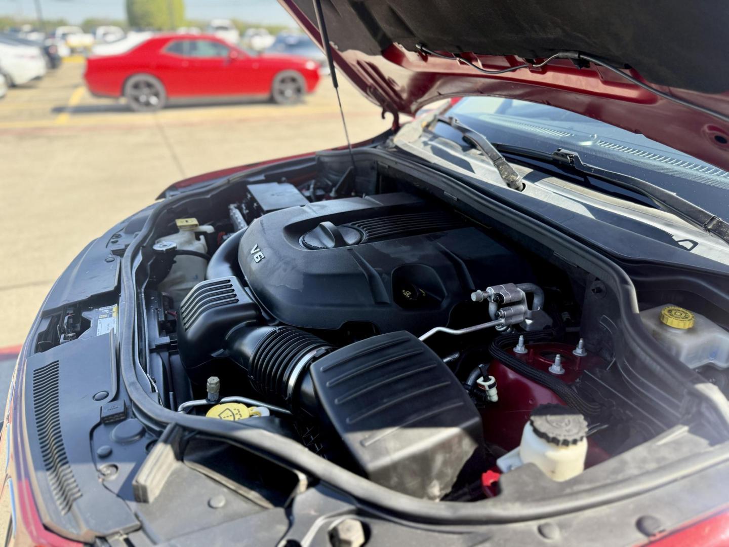 2015 Dp Cherry Red Crystal PC /Black Light Frost Beige/Black Jeep Grand Cherokee 50287 (1C4RJFBG3FC) with an 3.6L V6 DOHC 24V engine, 8-Speed Automatic transmission, located at 2401 E Main St., Grand Prairie, TX, 75050, (972) 262-4440, 32.748981, -96.969643 - Photo#23