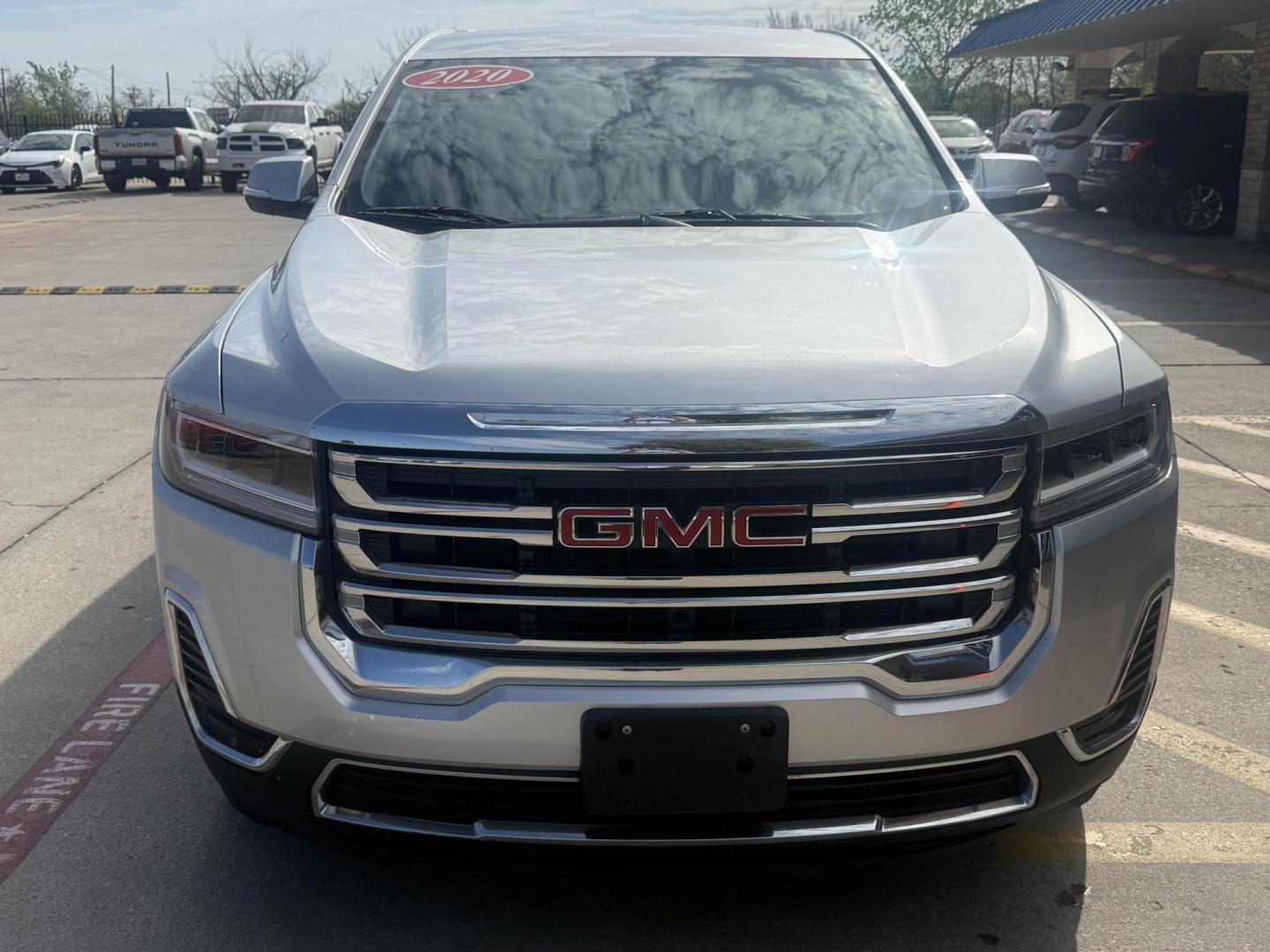 2020 Silver Gmc Acadia (1GKKNKLA4LZ) , located at 2401 E Main St., Grand Prairie, TX, 75050, (972) 262-4440, 32.748981, -96.969643 - Photo#24