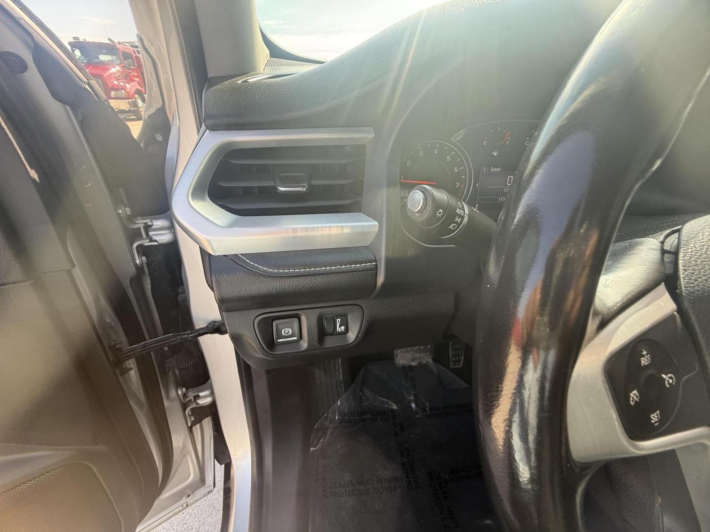 2020 Silver Gmc Acadia (1GKKNKLA4LZ) , located at 2401 E Main St., Grand Prairie, TX, 75050, (972) 262-4440, 32.748981, -96.969643 - Photo#28