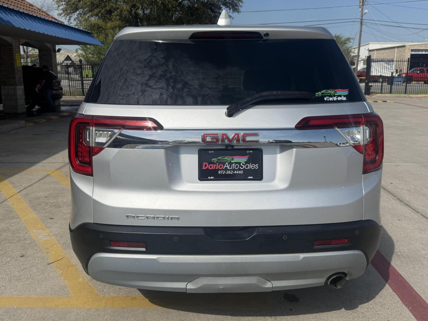 2020 Silver Gmc Acadia (1GKKNKLA4LZ) , located at 2401 E Main St., Grand Prairie, TX, 75050, (972) 262-4440, 32.748981, -96.969643 - Photo#31