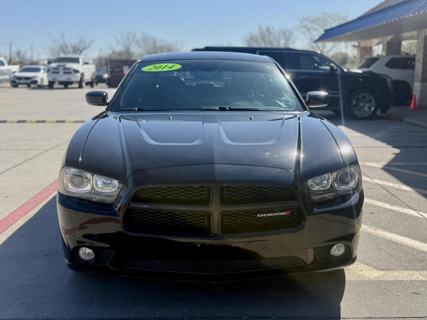 2014 Pitch Black /Black Light Frost Beige/Black Red/Black Tan/Black Dodge Charger 47538 (2C3CDXCT9EH) with an 5.7L V8 OHV 16V engine, 5-Speed Automatic transmission, located at 2401 E Main St., Grand Prairie, TX, 75050, (972) 262-4440, 32.748981, -96.969643 - Photo#3
