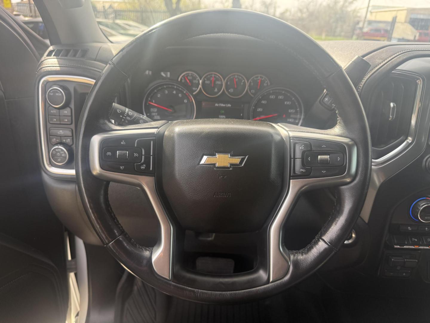 2020 Summit White /Gideon/Very Dark Atmosphere, cloth Gideon/Very Dar Chevrolet Silverado 1500 72104 (3GCUYDET2LG) with an 3.0L L6 DOHC 16V TURBO DIESEL engine, 6-Speed Automatic transmission, located at 2401 E Main St., Grand Prairie, TX, 75050, (972) 262-4440, 32.748981, -96.969643 - Photo#10