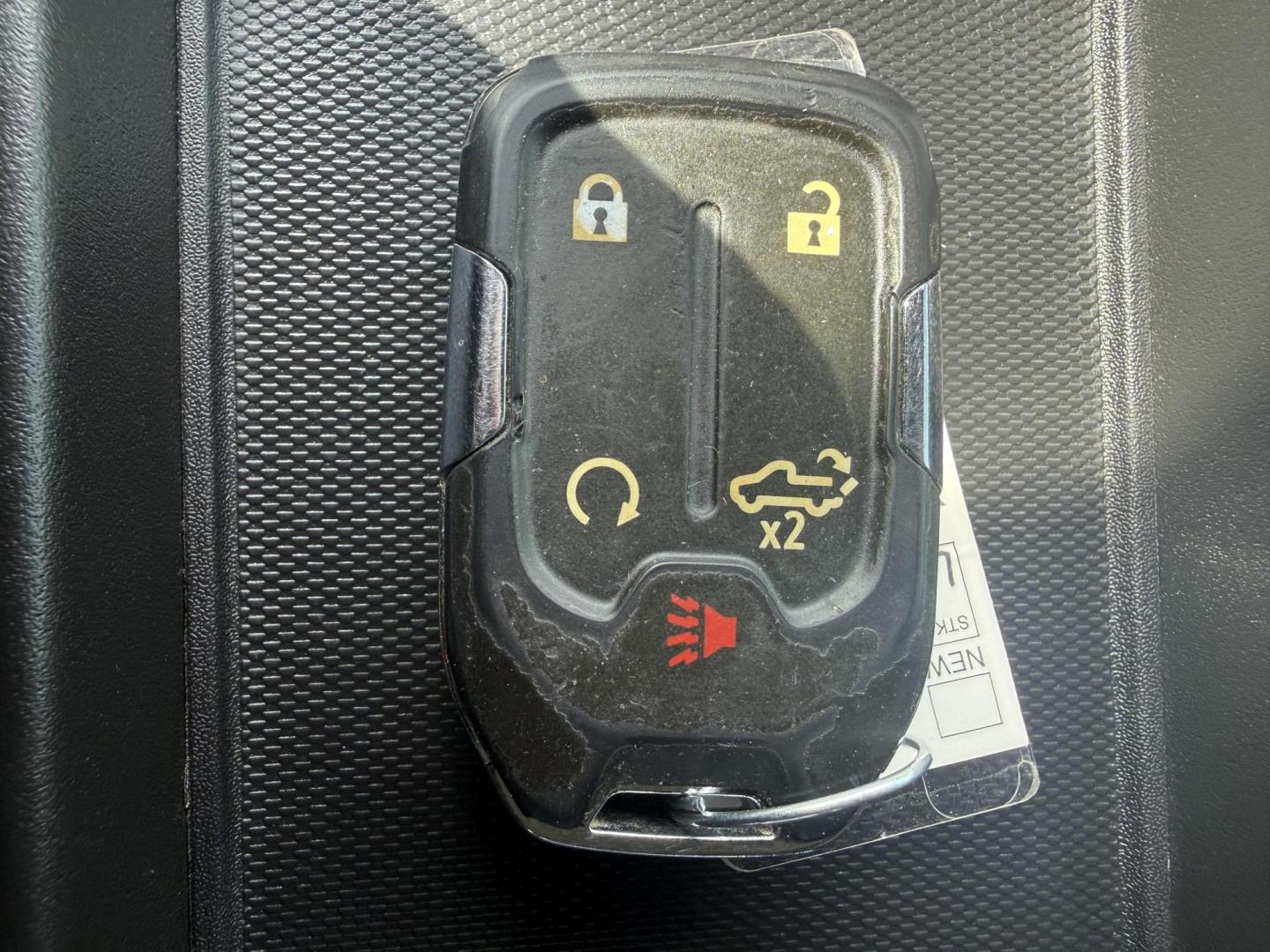 2020 Summit White /Gideon/Very Dark Atmosphere, cloth Gideon/Very Dar Chevrolet Silverado 1500 72104 (3GCUYDET2LG) with an 3.0L L6 DOHC 16V TURBO DIESEL engine, 6-Speed Automatic transmission, located at 2401 E Main St., Grand Prairie, TX, 75050, (972) 262-4440, 32.748981, -96.969643 - Photo#19