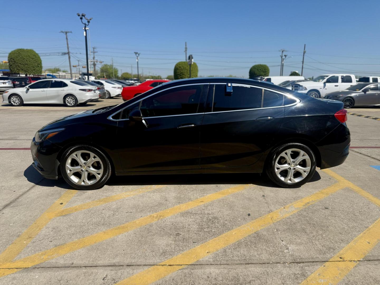 2017 Mosaic Black Metallic /Dark Atmosphere/Medium Atmosphere, leather Jet Bla Chevrolet Cruze 55694 (1G1BF5SM0H7) with an 1.4L L4 DOHC 16V TURBO engine, 6-Speed Automatic transmission, located at 2401 E Main St., Grand Prairie, TX, 75050, (972) 262-4440, 32.748981, -96.969643 - Photo#4