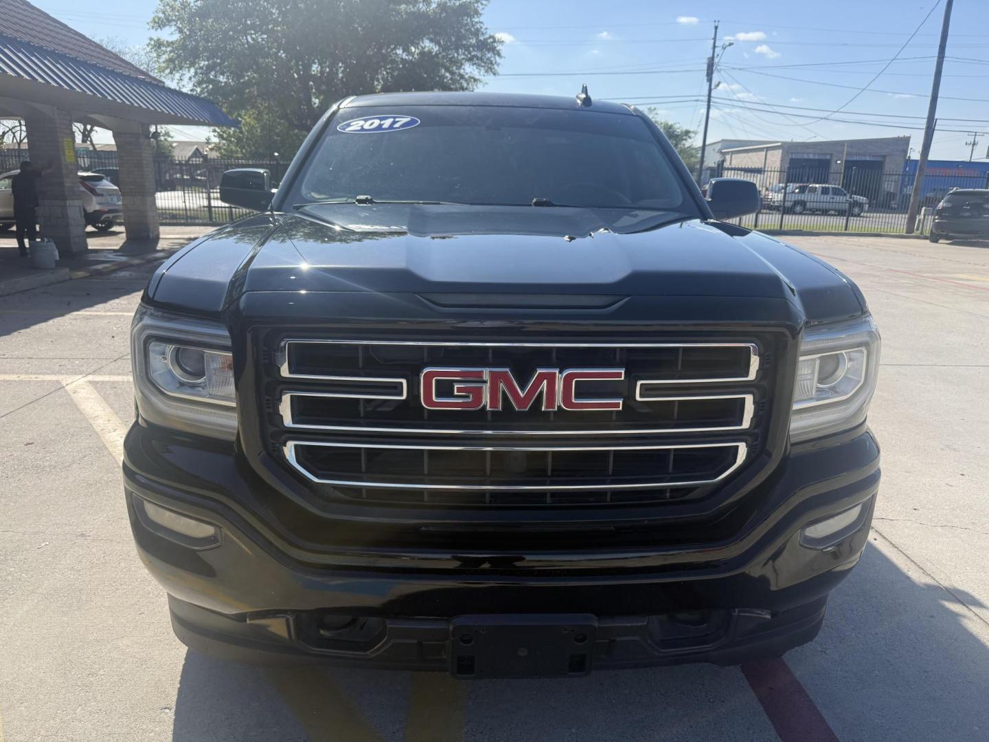 2017 Onyx Black /Cocoa/Dune, cloth Dark Ash Seats w/Jet Black Inter GMC Sierra 1500 56472 (1GTR1MEC8HZ) with an 5.3L V8 OHV 16V engine, 6-Speed Automatic transmission, located at 2401 E Main St., Grand Prairie, TX, 75050, (972) 262-4440, 32.748981, -96.969643 - Photo#22