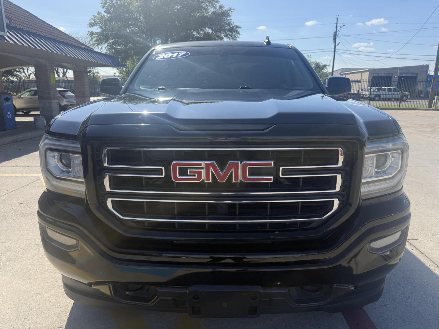 2017 Onyx Black /Cocoa/Dune, cloth Dark Ash Seats w/Jet Black Inter GMC Sierra 1500 56472 (1GTR1MEC8HZ) with an 5.3L V8 OHV 16V engine, 6-Speed Automatic transmission, located at 2401 E Main St., Grand Prairie, TX, 75050, (972) 262-4440, 32.748981, -96.969643 - Photo#29