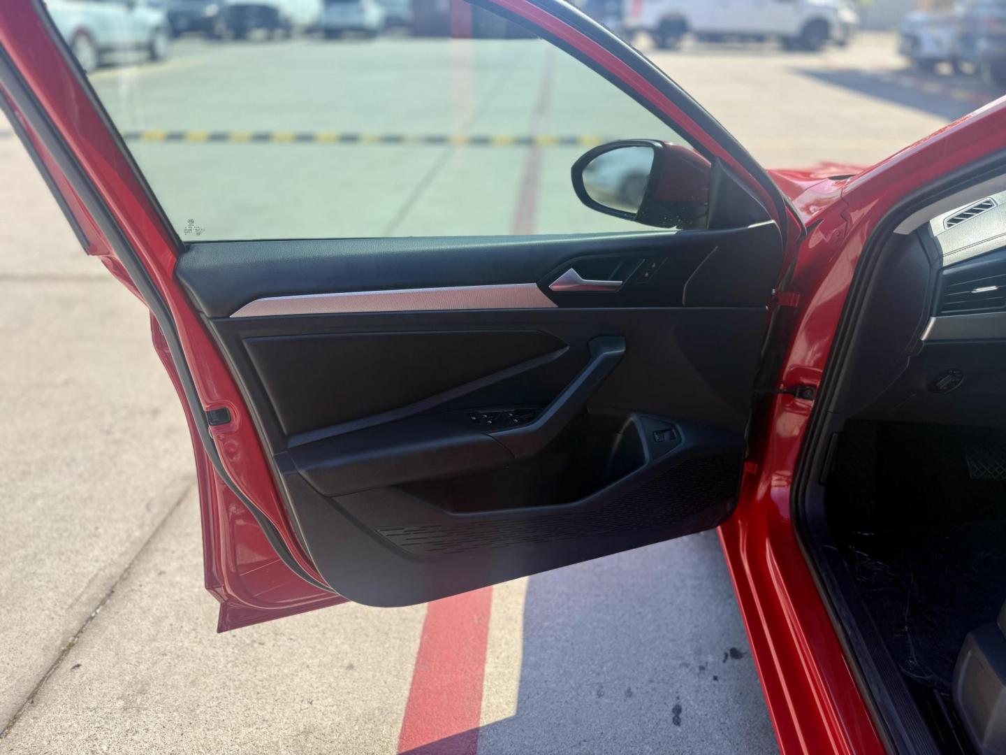 2019 Tornado Red /Storm Gray, cloth Titan Black, cloth Volkswagen Jetta 62580 (3VWC57BUXKM) with an 1.4L L4 DOHC 16V engine, 8-Speed Automatic transmission, located at 2401 E Main St., Grand Prairie, TX, 75050, (972) 262-4440, 32.748981, -96.969643 - Photo#8