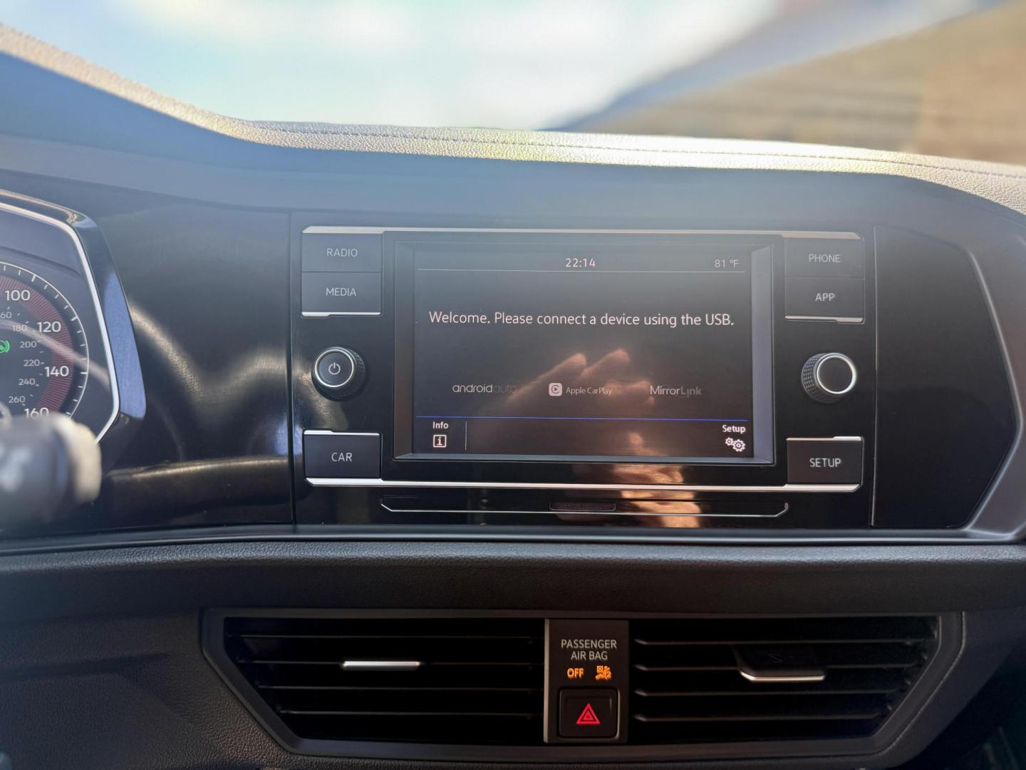 2019 Tornado Red /Storm Gray, cloth Titan Black, cloth Volkswagen Jetta 62580 (3VWC57BUXKM) with an 1.4L L4 DOHC 16V engine, 8-Speed Automatic transmission, located at 2401 E Main St., Grand Prairie, TX, 75050, (972) 262-4440, 32.748981, -96.969643 - Photo#12