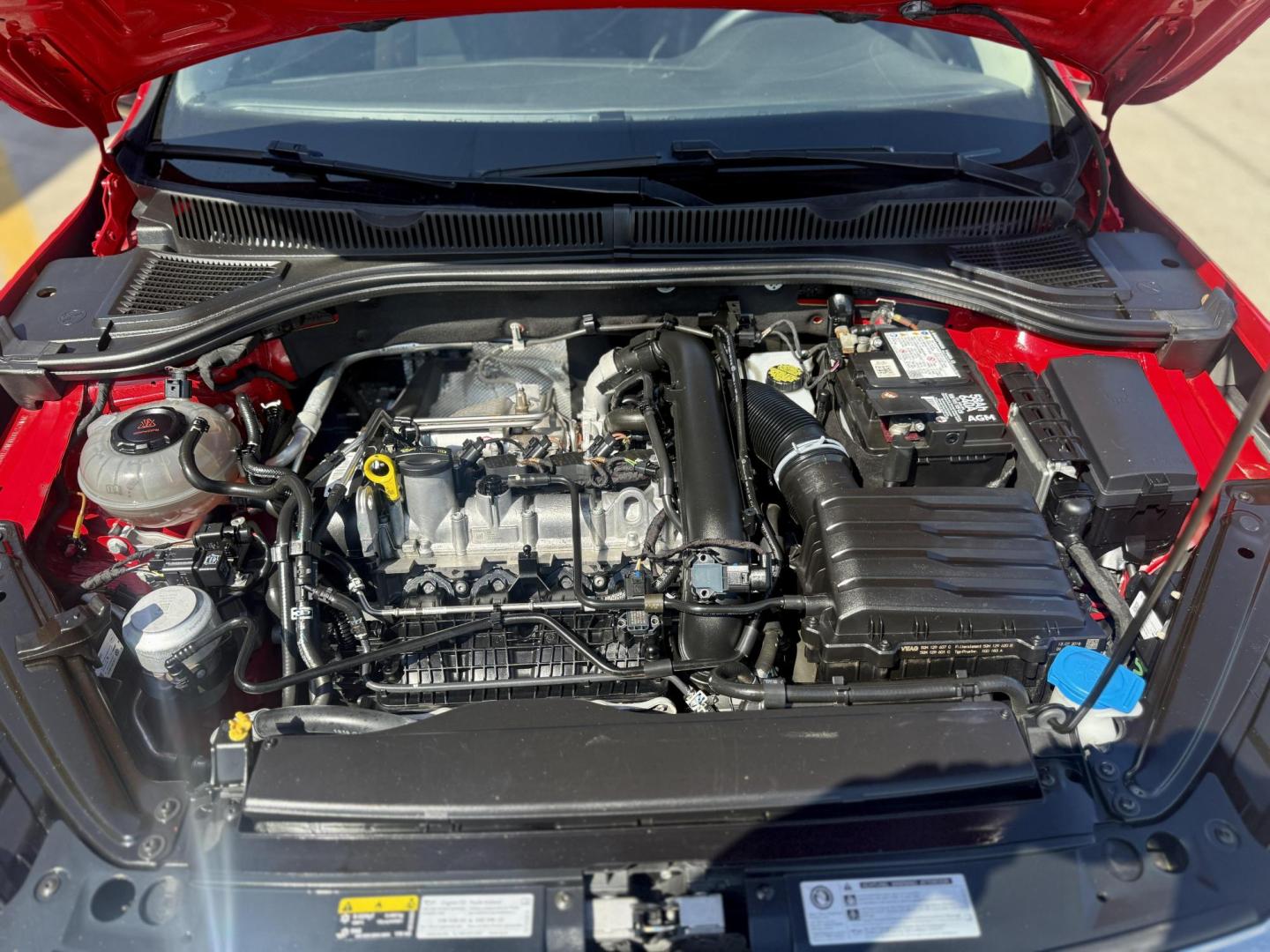 2019 Tornado Red /Storm Gray, cloth Titan Black, cloth Volkswagen Jetta 62580 (3VWC57BUXKM) with an 1.4L L4 DOHC 16V engine, 8-Speed Automatic transmission, located at 2401 E Main St., Grand Prairie, TX, 75050, (972) 262-4440, 32.748981, -96.969643 - Photo#18