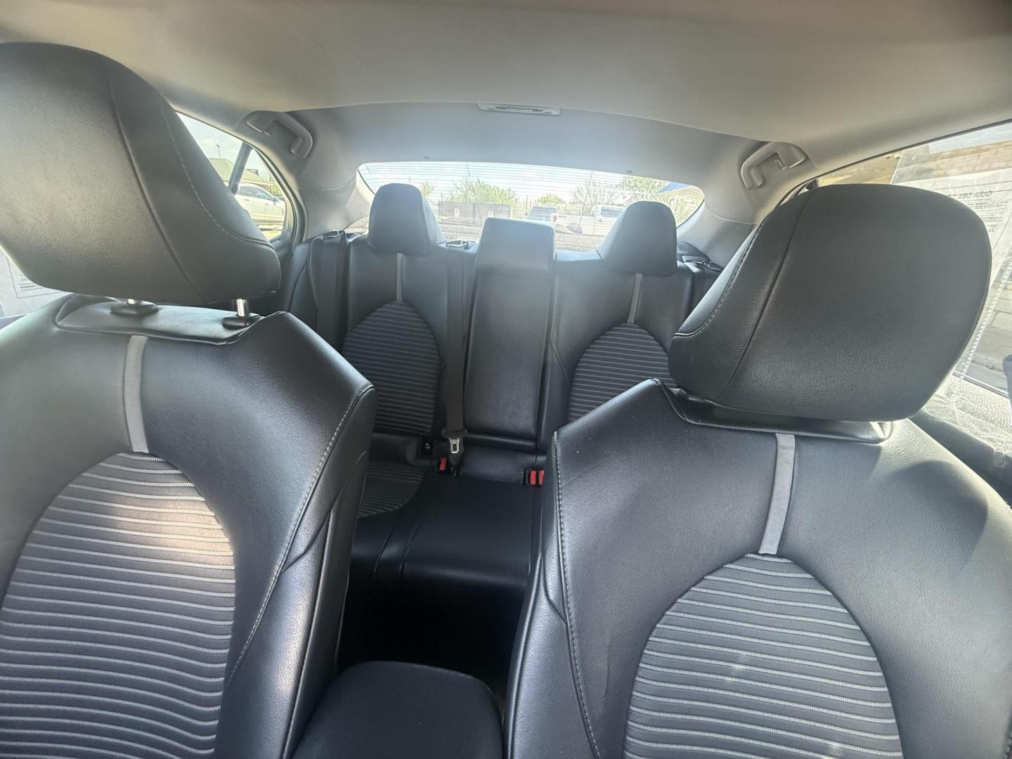 2018 Blue Crush Metallic /Ash, leatherette/cloth Black, leatherette/cloth Toyota Camry 59159 (4T1B11HK7JU) with an 2.5L L4 DOHC 16V engine, 8-Speed Automatic transmission, located at 2401 E Main St., Grand Prairie, TX, 75050, (972) 262-4440, 32.748981, -96.969643 - Photo#9