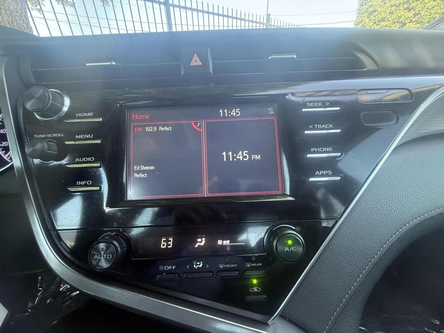 2018 Blue Crush Metallic /Ash, leatherette/cloth Black, leatherette/cloth Toyota Camry 59159 (4T1B11HK7JU) with an 2.5L L4 DOHC 16V engine, 8-Speed Automatic transmission, located at 2401 E Main St., Grand Prairie, TX, 75050, (972) 262-4440, 32.748981, -96.969643 - Photo#23