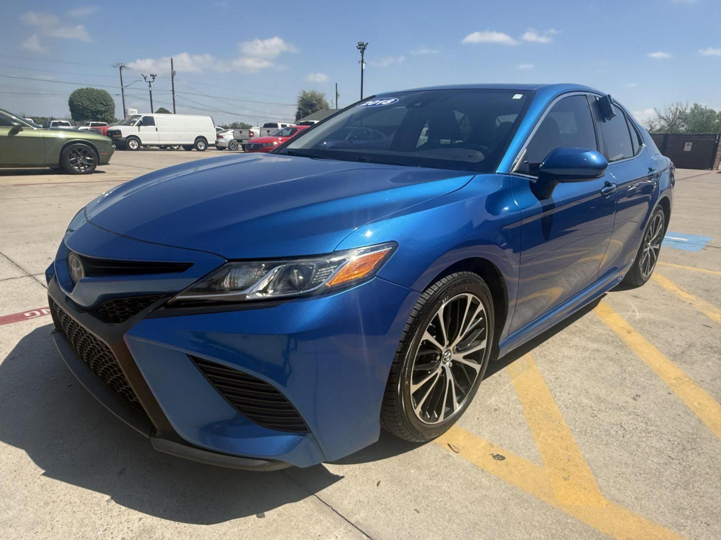 2018 Blue Crush Metallic /Ash, leatherette/cloth Black, leatherette/cloth Toyota Camry 59159 (4T1B11HK7JU) with an 2.5L L4 DOHC 16V engine, 8-Speed Automatic transmission, located at 2401 E Main St., Grand Prairie, TX, 75050, (972) 262-4440, 32.748981, -96.969643 - Photo#25