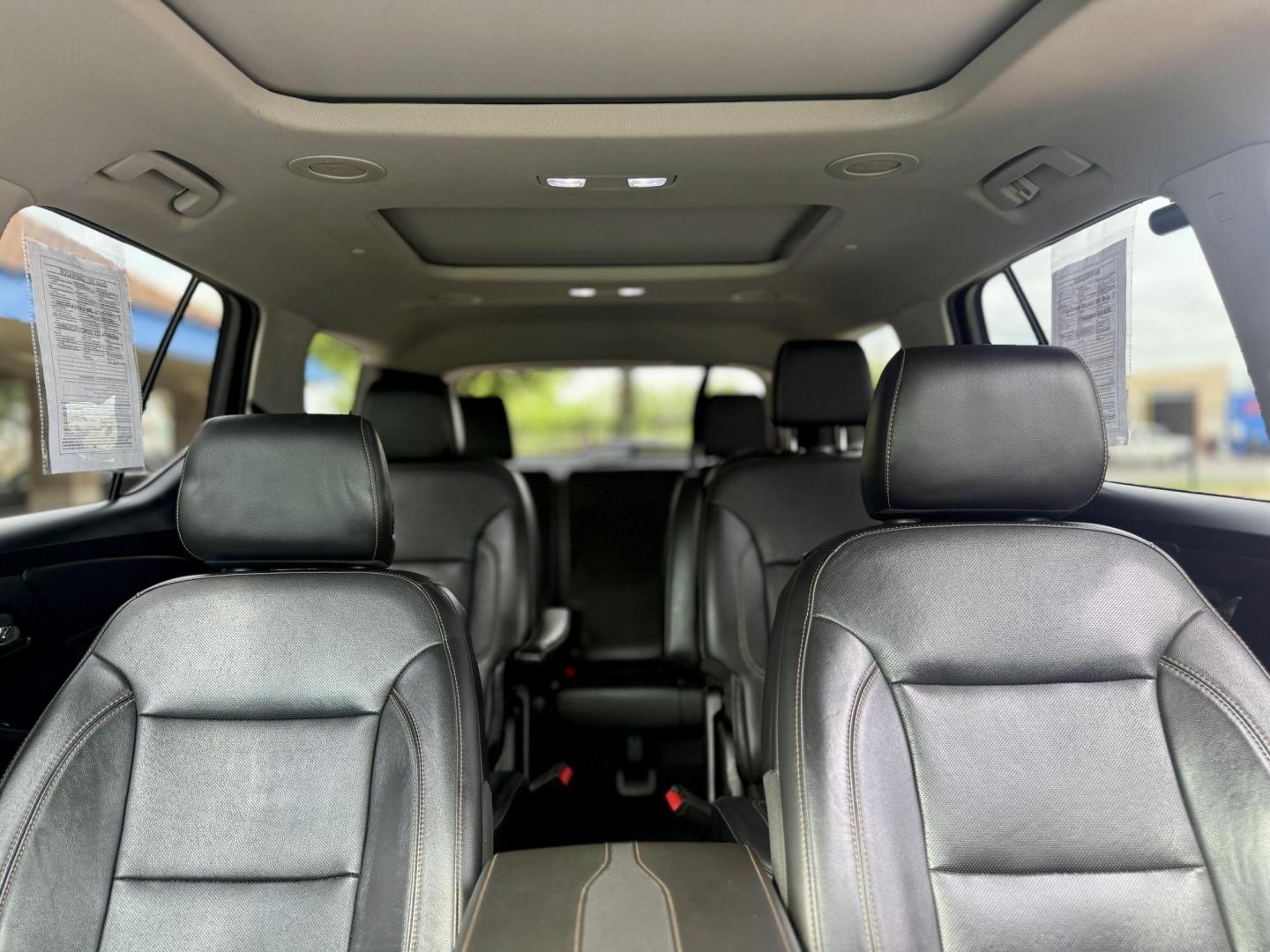 2020 Mosaic Black Metallic /Dark Atmosphere/Medium Ash Gray, leather Jet Black Chevrolet Traverse 70180 (1GNERKKW0LJ) with an 3.6L V6 DOHC 24V engine, 9-Speed Automatic transmission, located at 2401 E Main St., Grand Prairie, TX, 75050, (972) 262-4440, 32.748981, -96.969643 - Photo#12