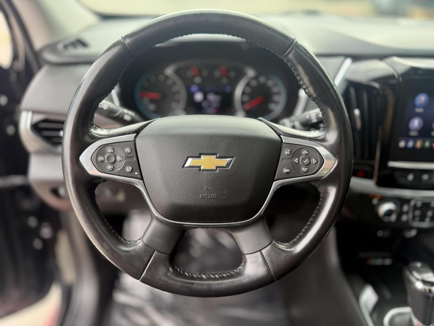 2020 Mosaic Black Metallic /Dark Atmosphere/Medium Ash Gray, leather Jet Black Chevrolet Traverse 70180 (1GNERKKW0LJ) with an 3.6L V6 DOHC 24V engine, 9-Speed Automatic transmission, located at 2401 E Main St., Grand Prairie, TX, 75050, (972) 262-4440, 32.748981, -96.969643 - Photo#14