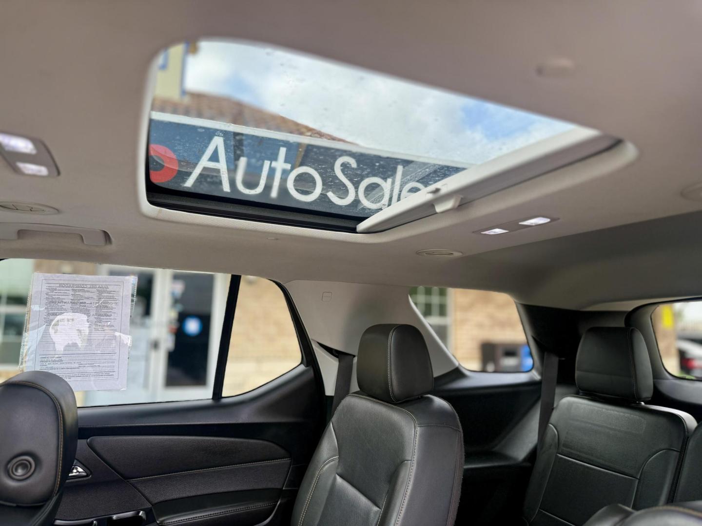 2020 Mosaic Black Metallic /Dark Atmosphere/Medium Ash Gray, leather Jet Black Chevrolet Traverse 70180 (1GNERKKW0LJ) with an 3.6L V6 DOHC 24V engine, 9-Speed Automatic transmission, located at 2401 E Main St., Grand Prairie, TX, 75050, (972) 262-4440, 32.748981, -96.969643 - Photo#19