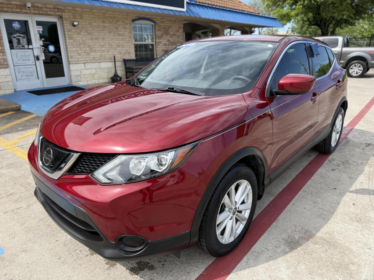 2019 Scarlet Ember Tintcoat /Charcoal, cloth Light Gray, cloth Nissan Rogue Sport 68486 (JN1BJ1CP7KW) with an 2.0L L4 DOHC 16V engine, Continuously Variable Transmission transmission, located at 2401 E Main St., Grand Prairie, TX, 75050, (972) 262-4440, 32.748981, -96.969643 - Photo#0