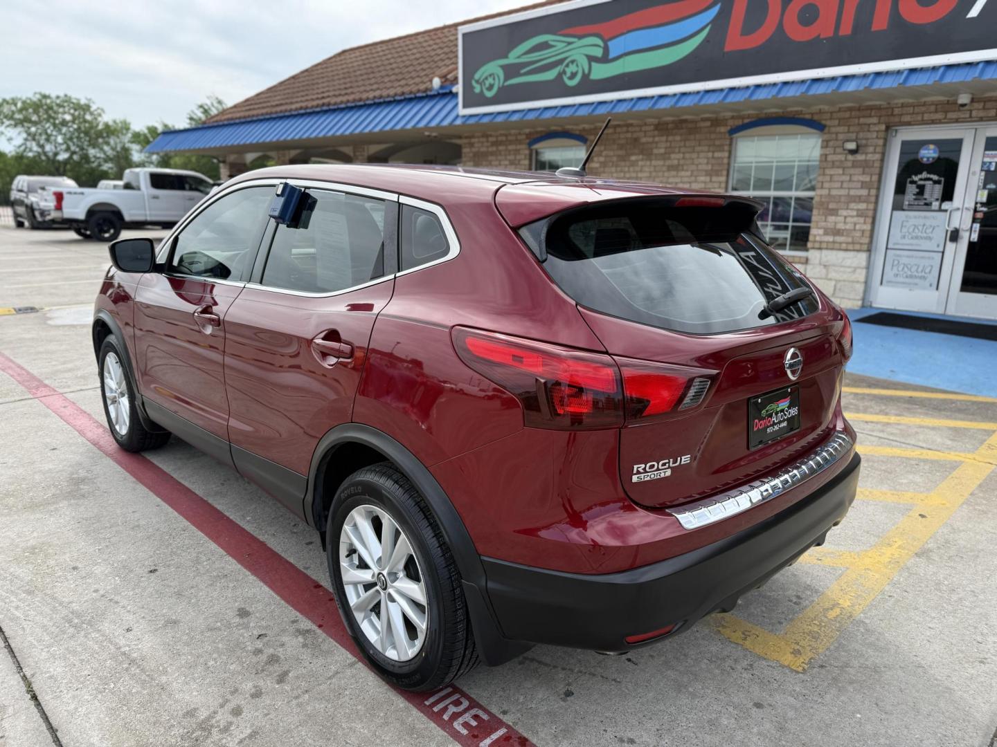 2019 Scarlet Ember Tintcoat /Charcoal, cloth Light Gray, cloth Nissan Rogue Sport 68486 (JN1BJ1CP7KW) with an 2.0L L4 DOHC 16V engine, Continuously Variable Transmission transmission, located at 2401 E Main St., Grand Prairie, TX, 75050, (972) 262-4440, 32.748981, -96.969643 - Photo#2