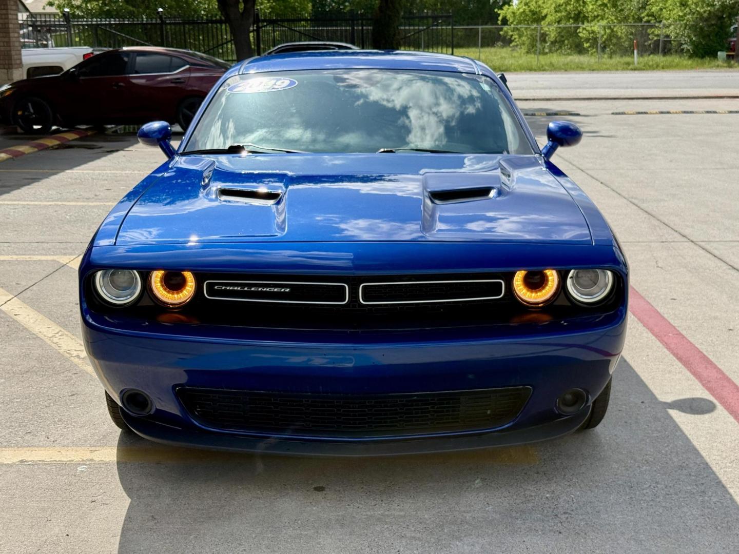 2019 B5 Blue Pearl Coat /Black, cloth Black, premium leather Black/Caramel, Dodge Challenger 66198 (2C3CDZAG9KH) with an 3.6L V6 DOHC 24V engine, 8-Speed Automatic transmission, located at 2401 E Main St., Grand Prairie, TX, 75050, (972) 262-4440, 32.748981, -96.969643 - Photo#7