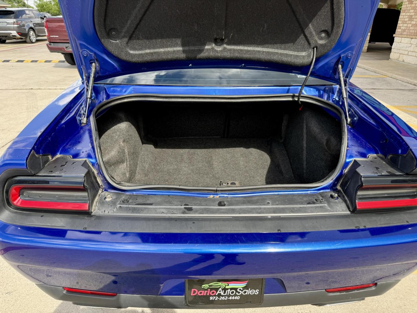 2019 B5 Blue Pearl Coat /Black, cloth Black, premium leather Black/Caramel, Dodge Challenger 66198 (2C3CDZAG9KH) with an 3.6L V6 DOHC 24V engine, 8-Speed Automatic transmission, located at 2401 E Main St., Grand Prairie, TX, 75050, (972) 262-4440, 32.748981, -96.969643 - Photo#17