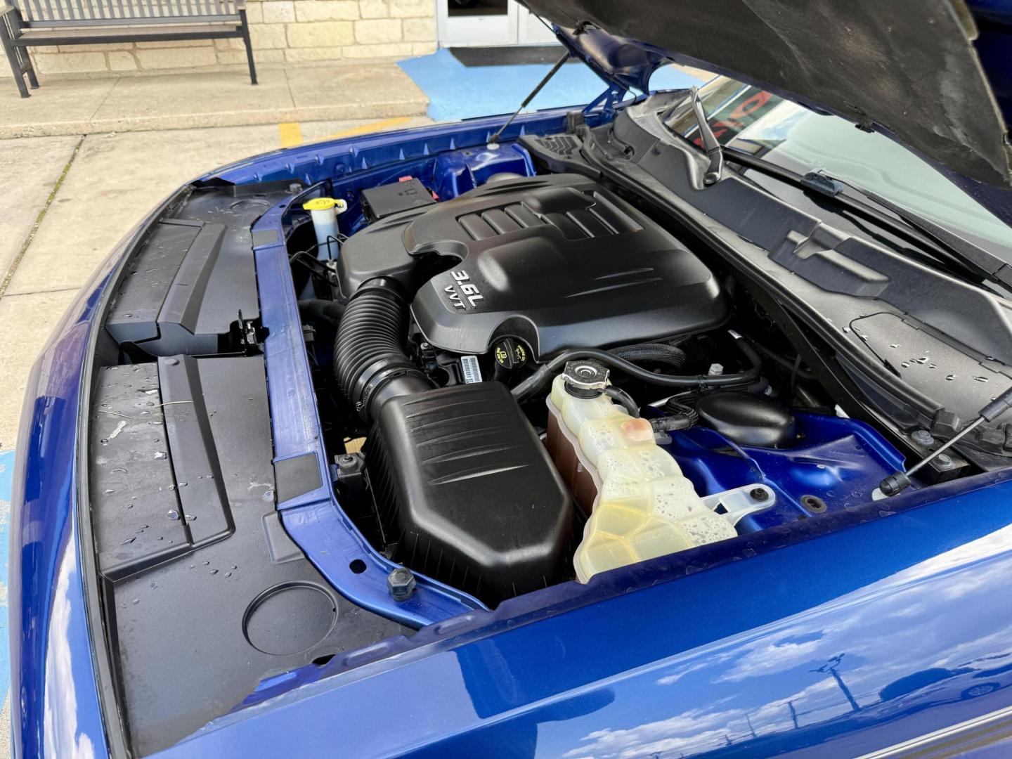 2019 B5 Blue Pearl Coat /Black, cloth Black, premium leather Black/Caramel, Dodge Challenger 66198 (2C3CDZAG9KH) with an 3.6L V6 DOHC 24V engine, 8-Speed Automatic transmission, located at 2401 E Main St., Grand Prairie, TX, 75050, (972) 262-4440, 32.748981, -96.969643 - Photo#20