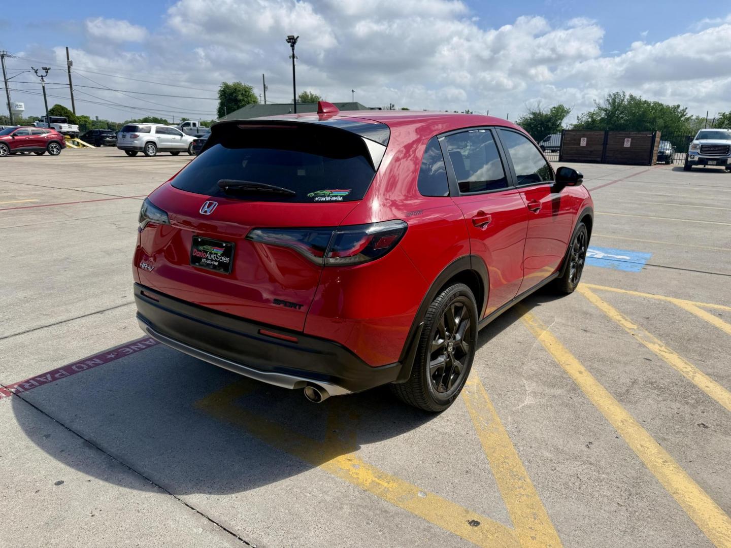 2024 Milano Red /Black Honda HR-V 82735 (3CZRZ1H54RM) with an 1.8L L4 DOHC 16V engine, Continuously Variable Transmission transmission, located at 2401 E Main St., Grand Prairie, TX, 75050, (972) 262-4440, 32.748981, -96.969643 - Photo#5