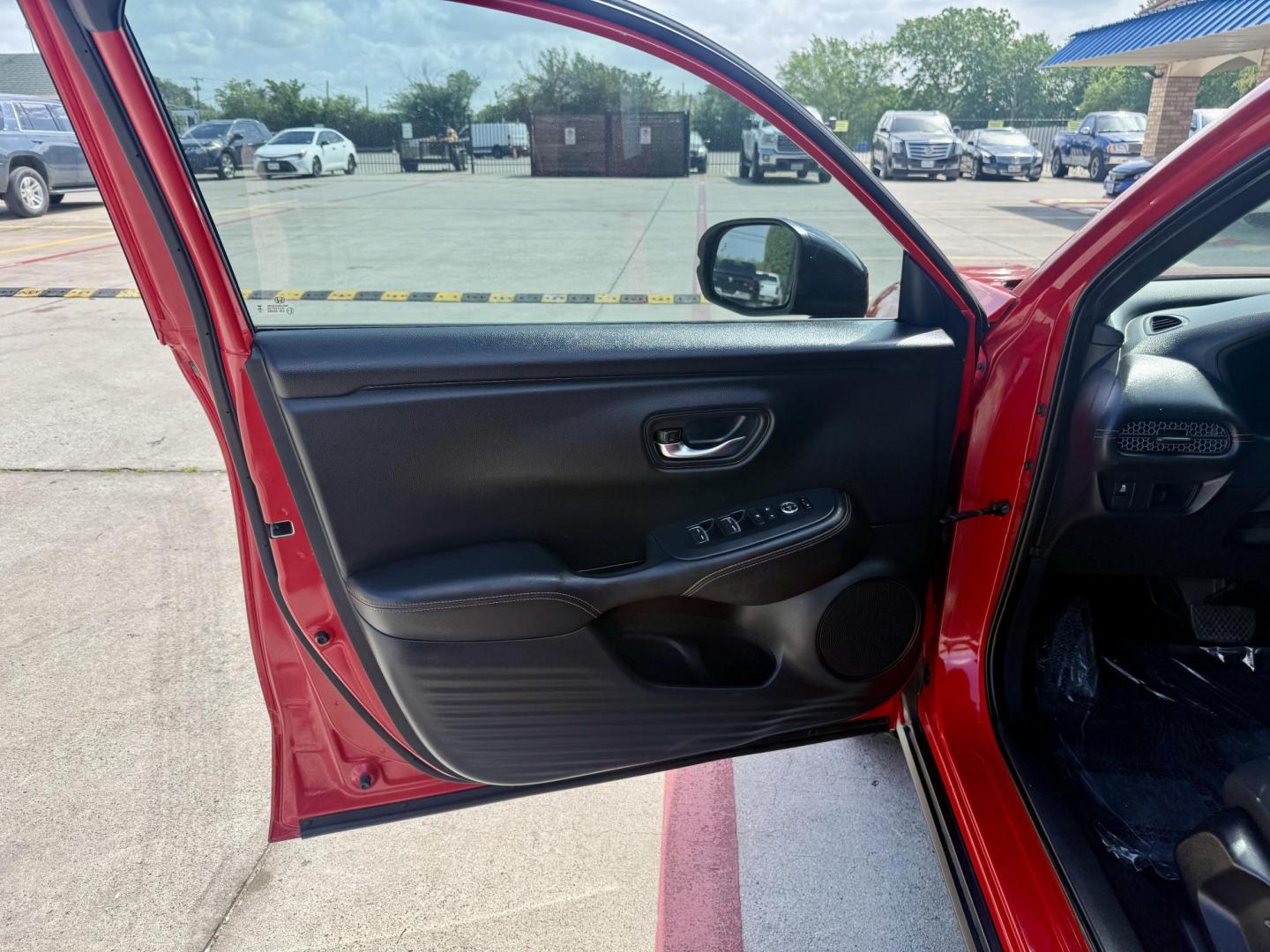 2024 Milano Red /Black Honda HR-V 82735 (3CZRZ1H54RM) with an 1.8L L4 DOHC 16V engine, Continuously Variable Transmission transmission, located at 2401 E Main St., Grand Prairie, TX, 75050, (972) 262-4440, 32.748981, -96.969643 - Photo#10