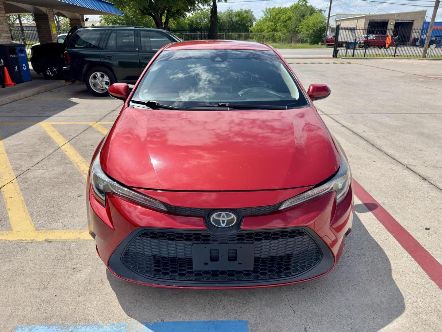 2020 Barcelona Red Metallic /Black, premium cloth Light Gray, premium cloth Mac Toyota Corolla 69675 (JTDEPRAE7LJ) with an 1.8L L4 DOHC 16V engine, Continuously Variable Transmission transmission, located at 2401 E Main St., Grand Prairie, TX, 75050, (972) 262-4440, 32.748981, -96.969643 - Photo#7