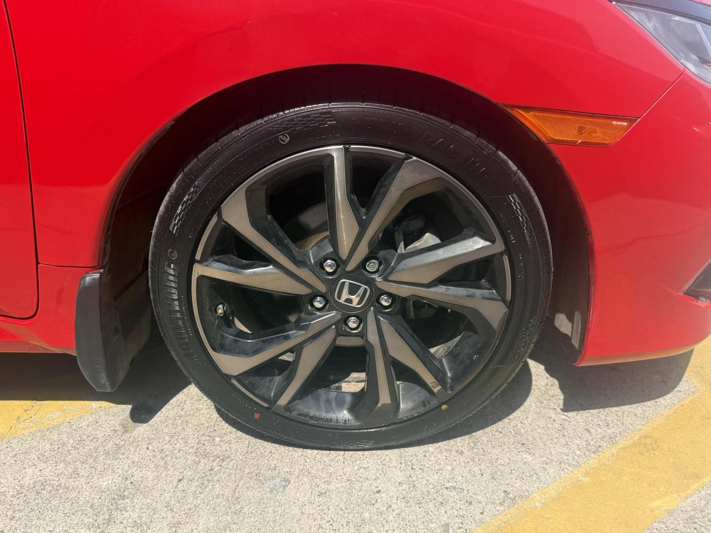 2020 Rallye Red /Black, cloth Gray, cloth Ivory, cloth Honda Civic 72391 (2HGFC2F82LH) with an 2.0L L4 DOHC 16V engine, Continuously Variable Transmission transmission, located at 2401 E Main St., Grand Prairie, TX, 75050, (972) 262-4440, 32.748981, -96.969643 - Photo#6