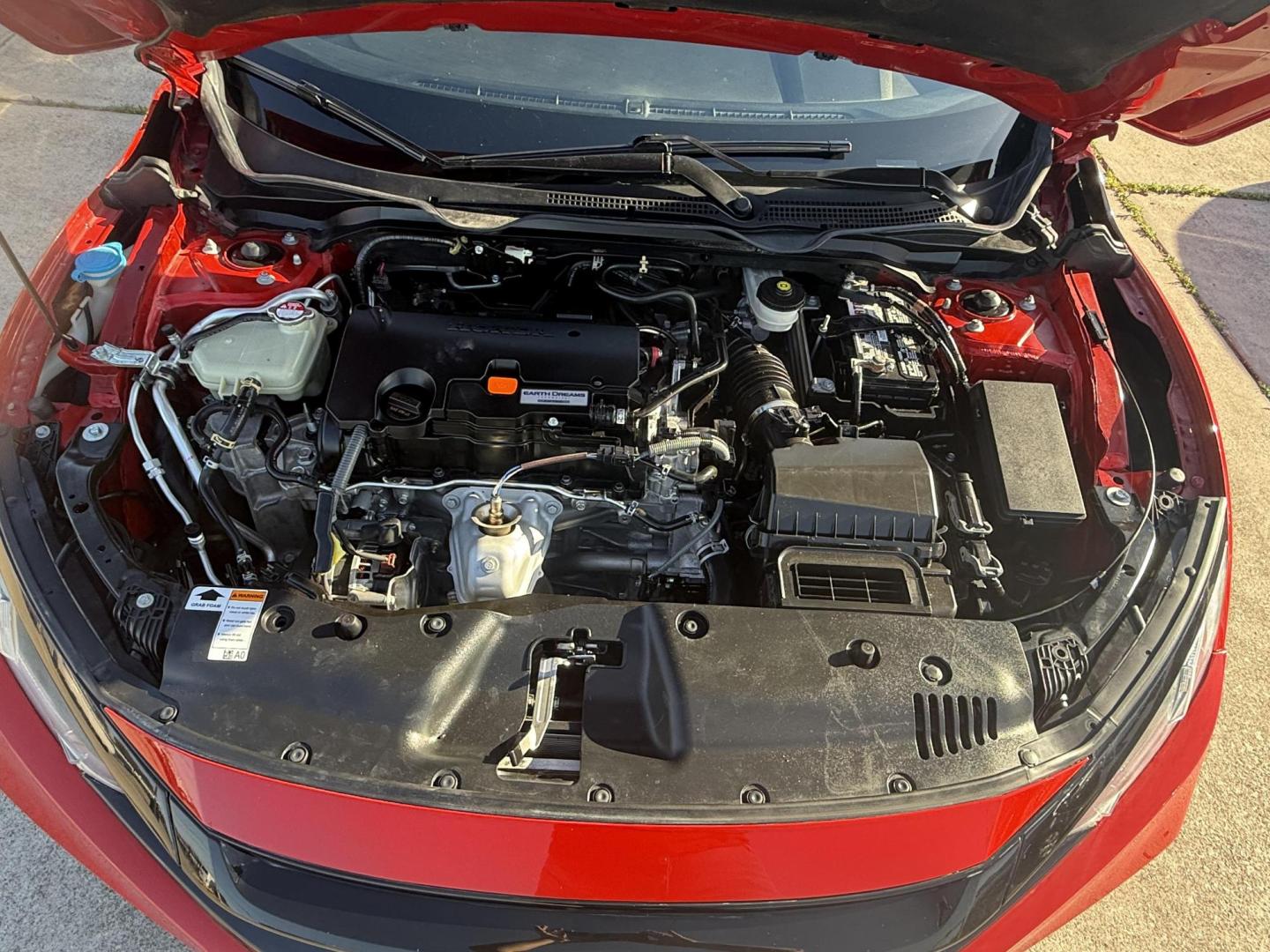 2020 Rallye Red /Black, cloth Gray, cloth Ivory, cloth Honda Civic 72391 (2HGFC2F82LH) with an 2.0L L4 DOHC 16V engine, Continuously Variable Transmission transmission, located at 2401 E Main St., Grand Prairie, TX, 75050, (972) 262-4440, 32.748981, -96.969643 - Photo#9