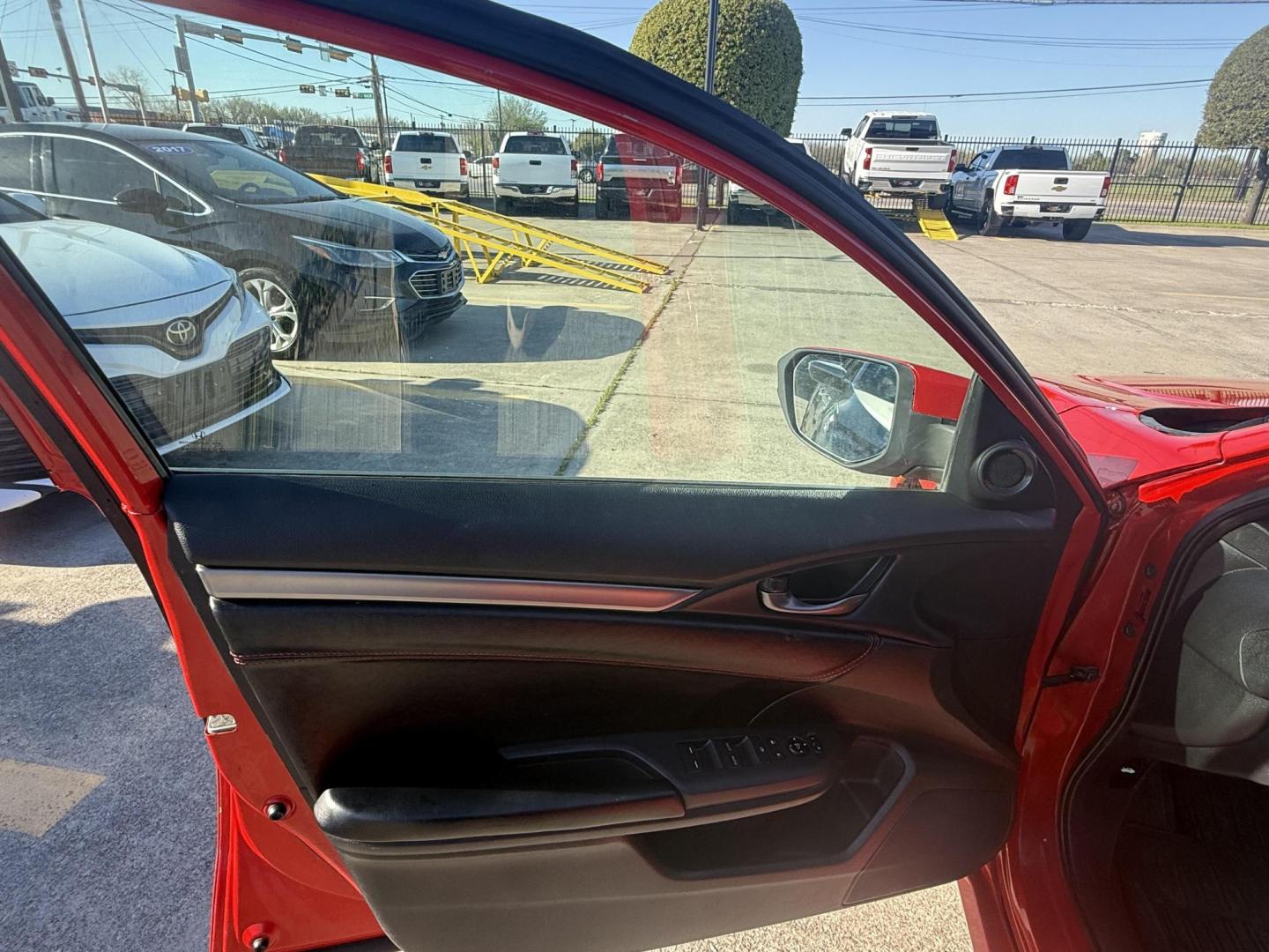 2020 Rallye Red /Black, cloth Gray, cloth Ivory, cloth Honda Civic 72391 (2HGFC2F82LH) with an 2.0L L4 DOHC 16V engine, Continuously Variable Transmission transmission, located at 2401 E Main St., Grand Prairie, TX, 75050, (972) 262-4440, 32.748981, -96.969643 - Photo#14