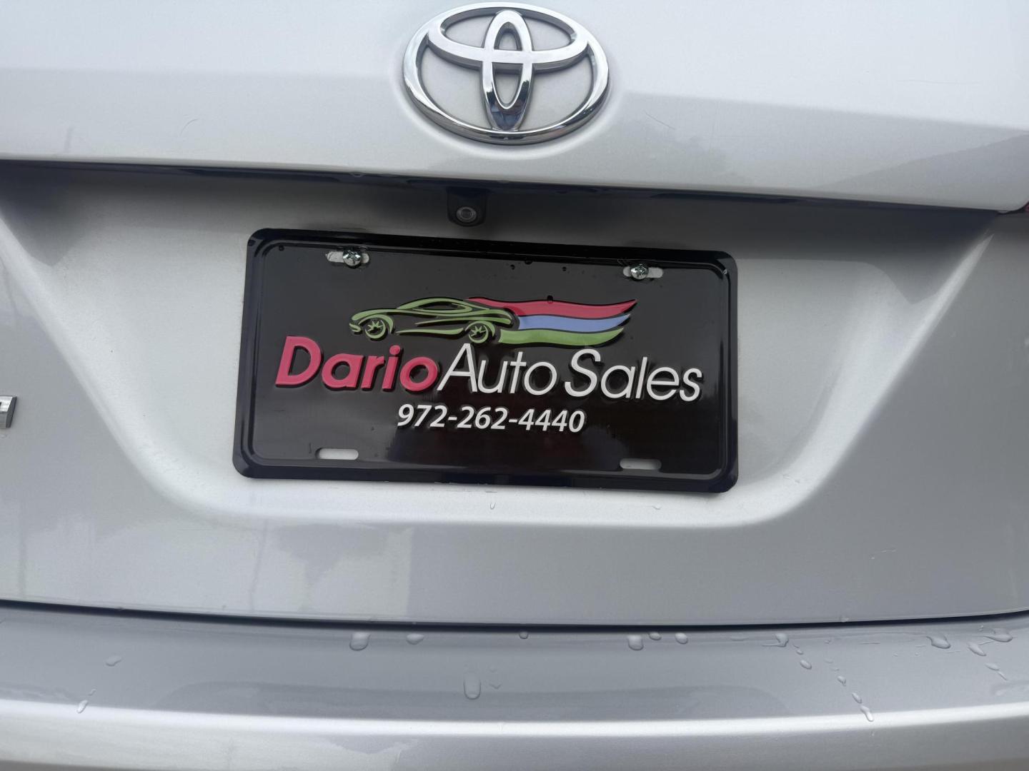 2019 Classic Silver Metallic /Almond, premium cloth Ash/Dark Gray, premium cloth Toyota Corolla 62851 (2T1BURHEXKC) with an 1.8L L4 DOHC 16V engine, Continuously Variable Transmission transmission, located at 2401 E Main St., Grand Prairie, TX, 75050, (972) 262-4440, 32.748981, -96.969643 - Photo#10