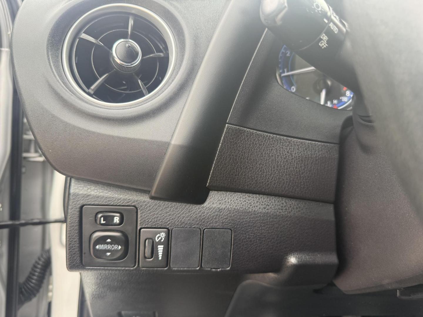 2019 Classic Silver Metallic /Almond, premium cloth Ash/Dark Gray, premium cloth Toyota Corolla 62851 (2T1BURHEXKC) with an 1.8L L4 DOHC 16V engine, Continuously Variable Transmission transmission, located at 2401 E Main St., Grand Prairie, TX, 75050, (972) 262-4440, 32.748981, -96.969643 - Photo#11