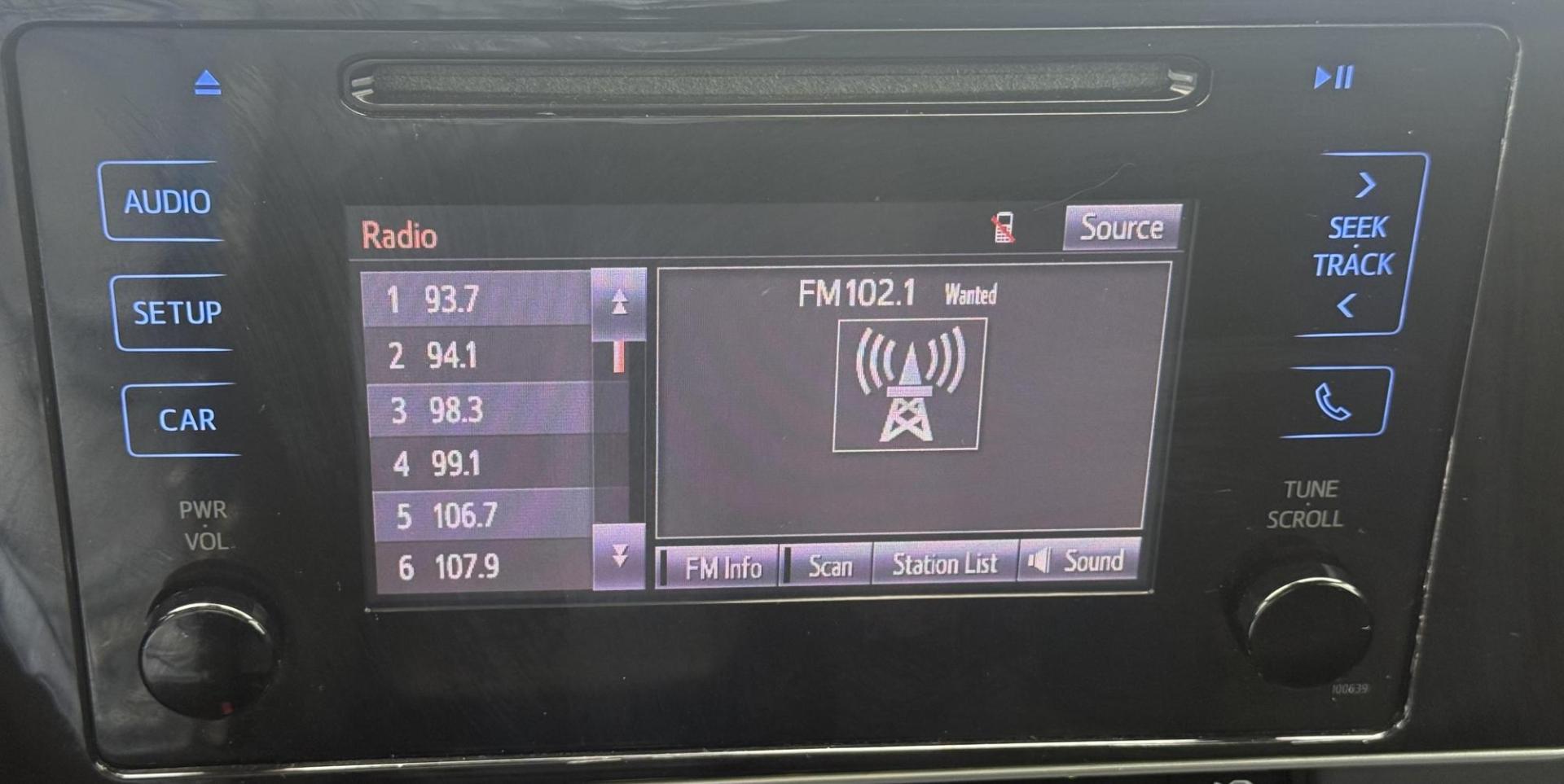 2019 Classic Silver Metallic /Almond, premium cloth Ash/Dark Gray, premium cloth Toyota Corolla 62851 (2T1BURHEXKC) with an 1.8L L4 DOHC 16V engine, Continuously Variable Transmission transmission, located at 2401 E Main St., Grand Prairie, TX, 75050, (972) 262-4440, 32.748981, -96.969643 - Photo#29