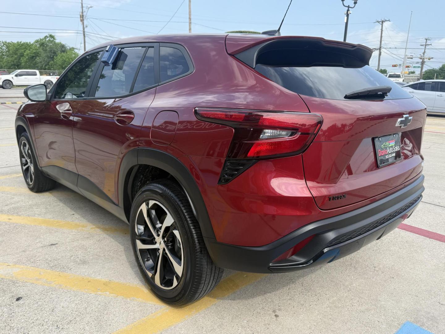 2024 /Jet Black/Gray w/Red Accents Chevrolet Trax 82597 (KL77LGE23RC) with an 1.2L L3 TURBO engine, 6-Speed Automatic transmission, located at 2401 E Main St., Grand Prairie, TX, 75050, (972) 262-4440, 32.748981, -96.969643 - Photo#10