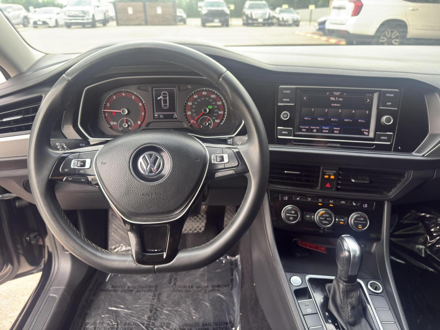 2020 Black Uni /Storm Gray, cloth Titan Black, cloth Volkswagen Jetta 73274 (3VWCB7BU3LM) with an 1.4L L4 DOHC 16V engine, 8-Speed Automatic transmission, located at 2401 E Main St., Grand Prairie, TX, 75050, (972) 262-4440, 32.748981, -96.969643 - Photo#14