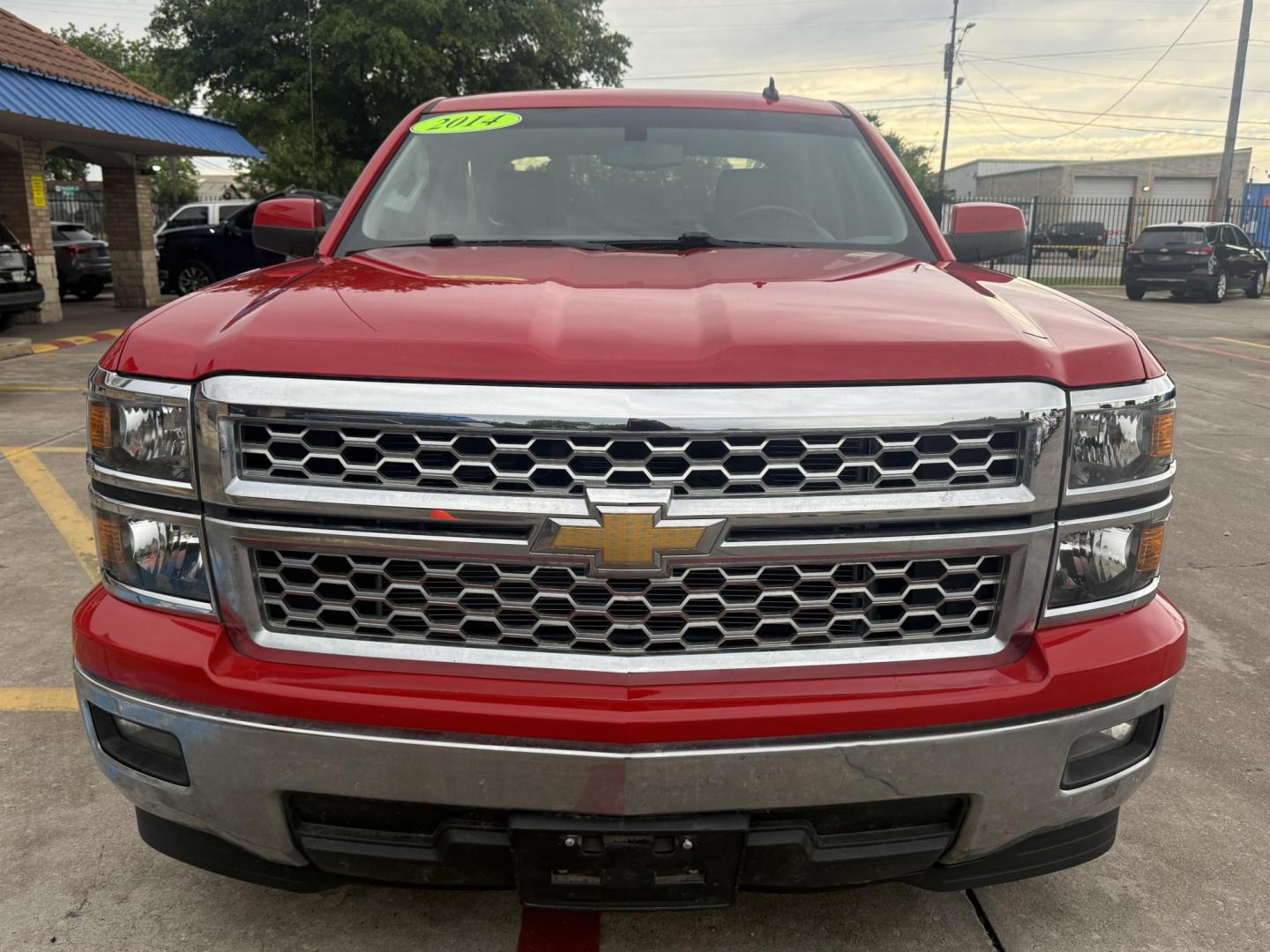 2016 Bright White Clear Coat /Black/Diesel Gray, cloth Black/Diesel Gray, vinyl RAM 1500 53809 (1C6RR7ST4GS) with an 5.7L V8 OHV 16V engine, 8-Speed Automatic transmission, located at 2401 E Main St., Grand Prairie, TX, 75050, (972) 262-4440, 32.748981, -96.969643 - Photo#2