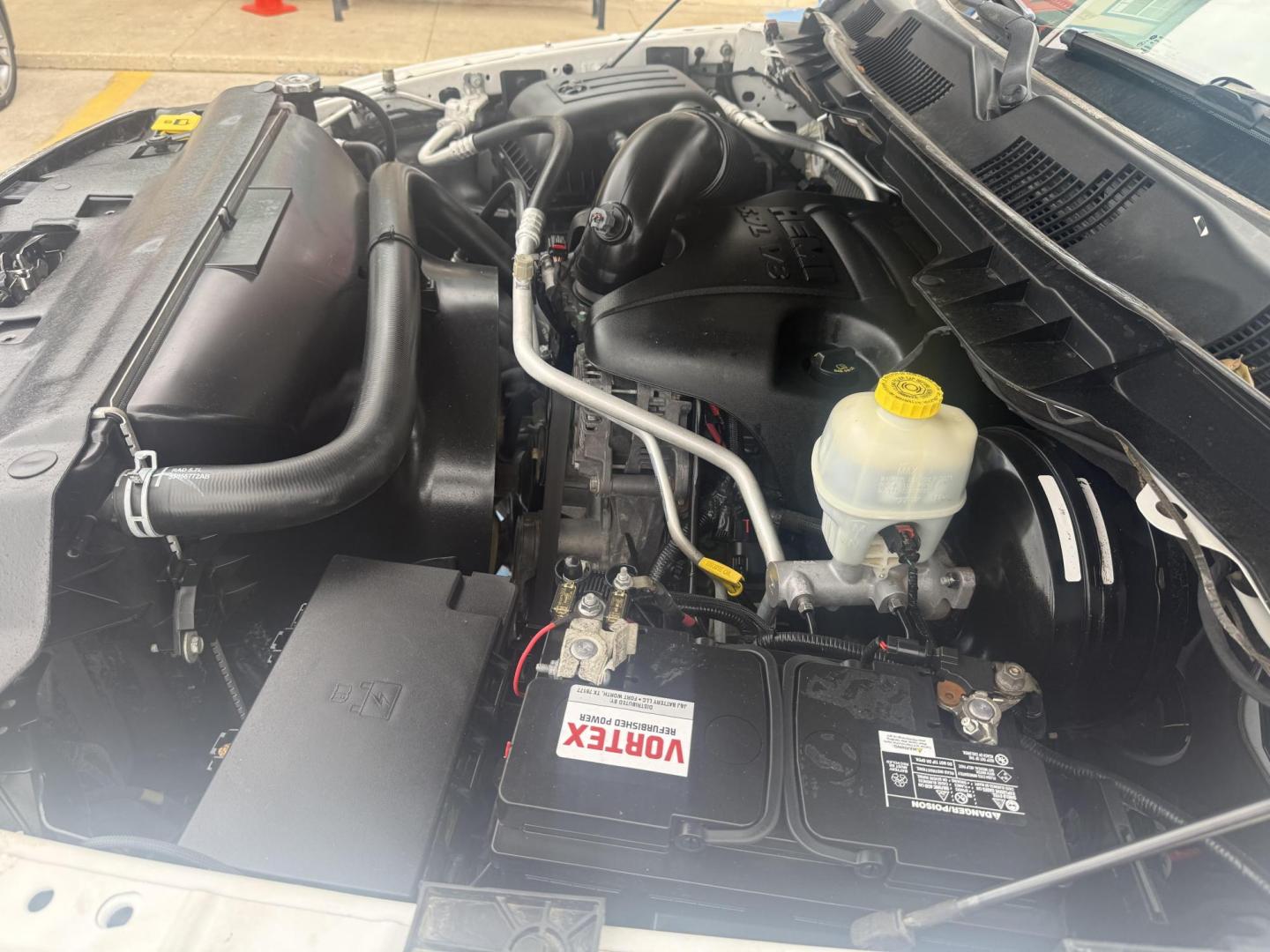 2016 Bright White Clear Coat /Black/Diesel Gray, cloth Black/Diesel Gray, vinyl RAM 1500 53809 (1C6RR7ST4GS) with an 5.7L V8 OHV 16V engine, 8-Speed Automatic transmission, located at 2401 E Main St., Grand Prairie, TX, 75050, (972) 262-4440, 32.748981, -96.969643 - Photo#6