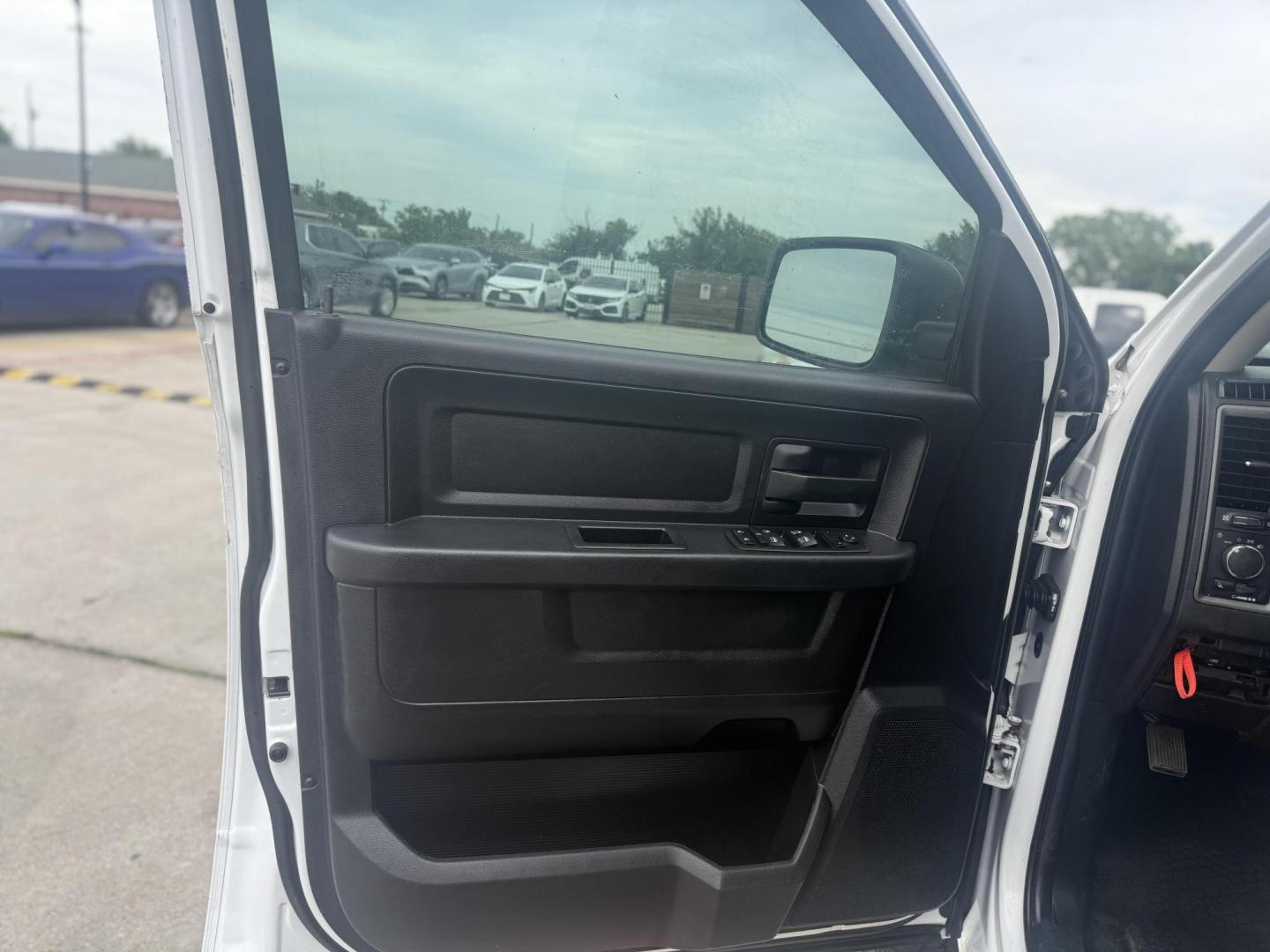 2016 Bright White Clear Coat /Black/Diesel Gray, cloth Black/Diesel Gray, vinyl RAM 1500 53809 (1C6RR7ST4GS) with an 5.7L V8 OHV 16V engine, 8-Speed Automatic transmission, located at 2401 E Main St., Grand Prairie, TX, 75050, (972) 262-4440, 32.748981, -96.969643 - Photo#9