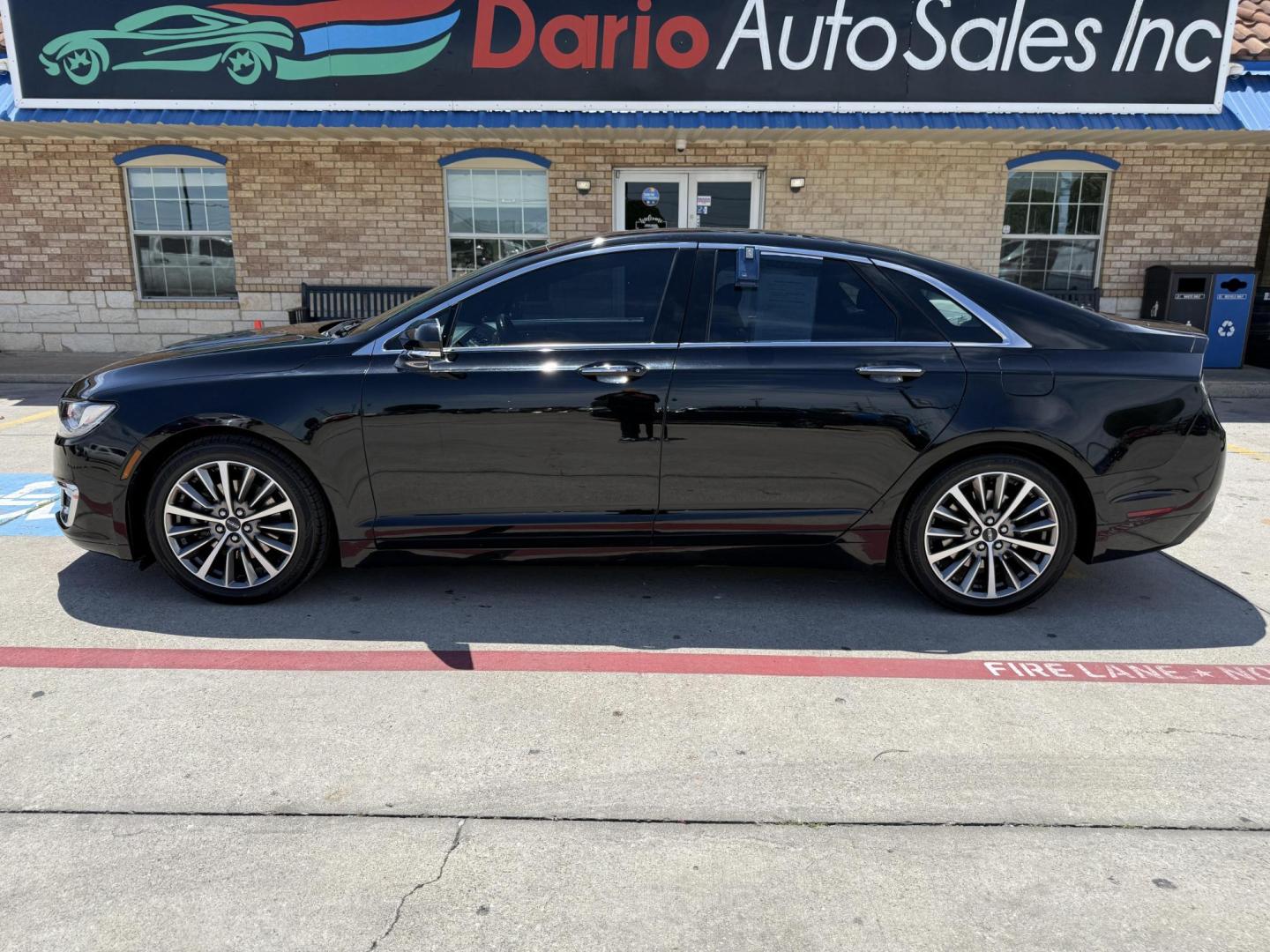 2018 Black Velvet /Cappuccino, leather Ebony, leather Lincoln MKZ 59370 (3LN6L5C95JR) with an 2.0L L4 DOHC 16V engine, 6-Speed Automatic transmission, located at 2401 E Main St., Grand Prairie, TX, 75050, (972) 262-4440, 32.748981, -96.969643 - Photo#8
