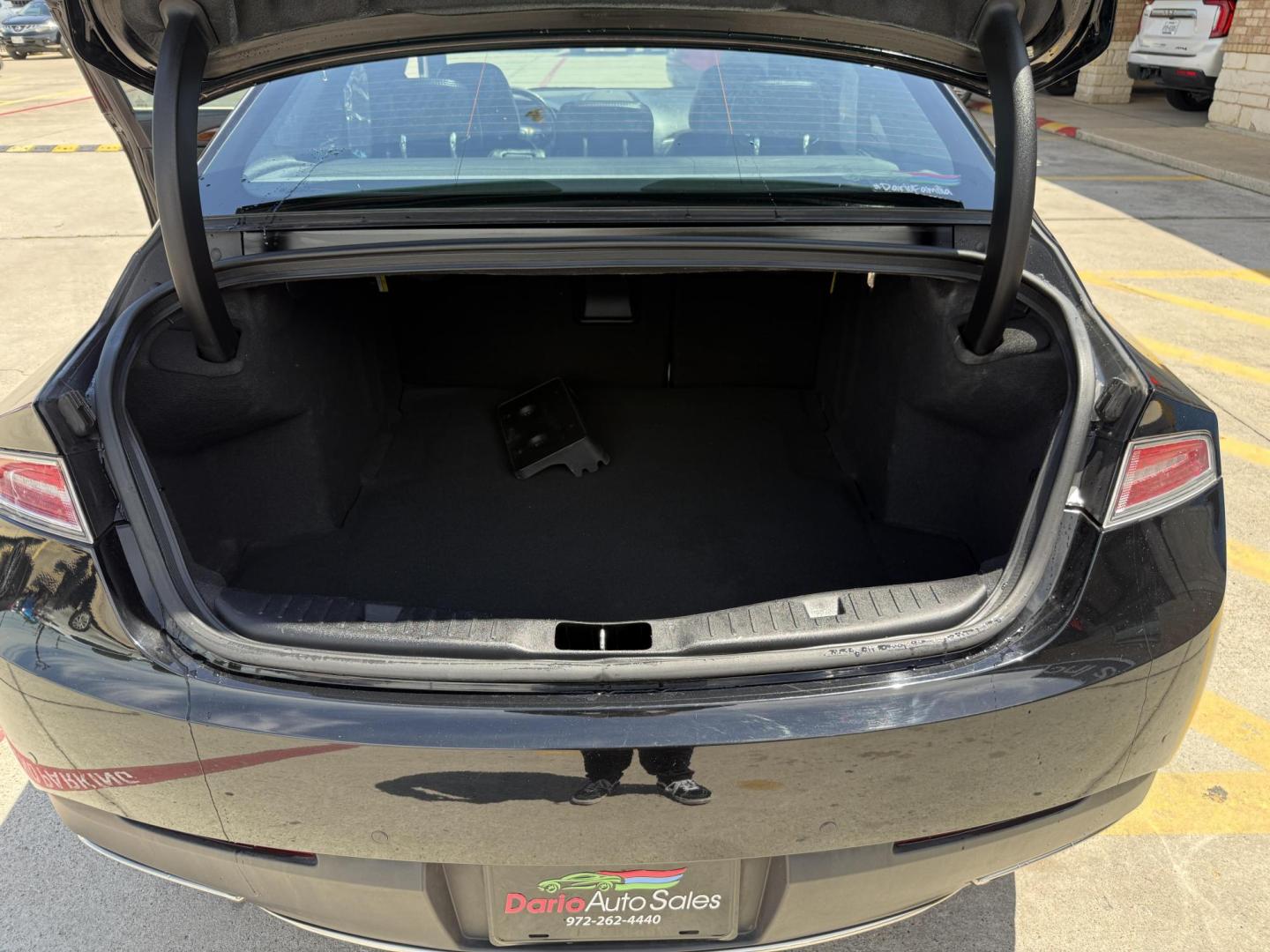 2018 Black Velvet /Cappuccino, leather Ebony, leather Lincoln MKZ 59370 (3LN6L5C95JR) with an 2.0L L4 DOHC 16V engine, 6-Speed Automatic transmission, located at 2401 E Main St., Grand Prairie, TX, 75050, (972) 262-4440, 32.748981, -96.969643 - Photo#18