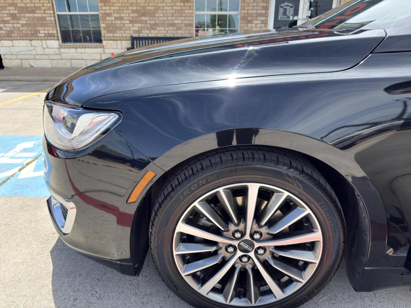 2018 Black Velvet /Cappuccino, leather Ebony, leather Lincoln MKZ 59370 (3LN6L5C95JR) with an 2.0L L4 DOHC 16V engine, 6-Speed Automatic transmission, located at 2401 E Main St., Grand Prairie, TX, 75050, (972) 262-4440, 32.748981, -96.969643 - Photo#22